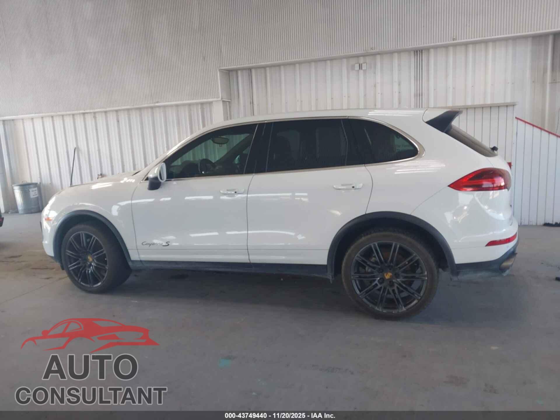 PORSCHE CAYENNE 2016 - WP1AB2A25GLA95396