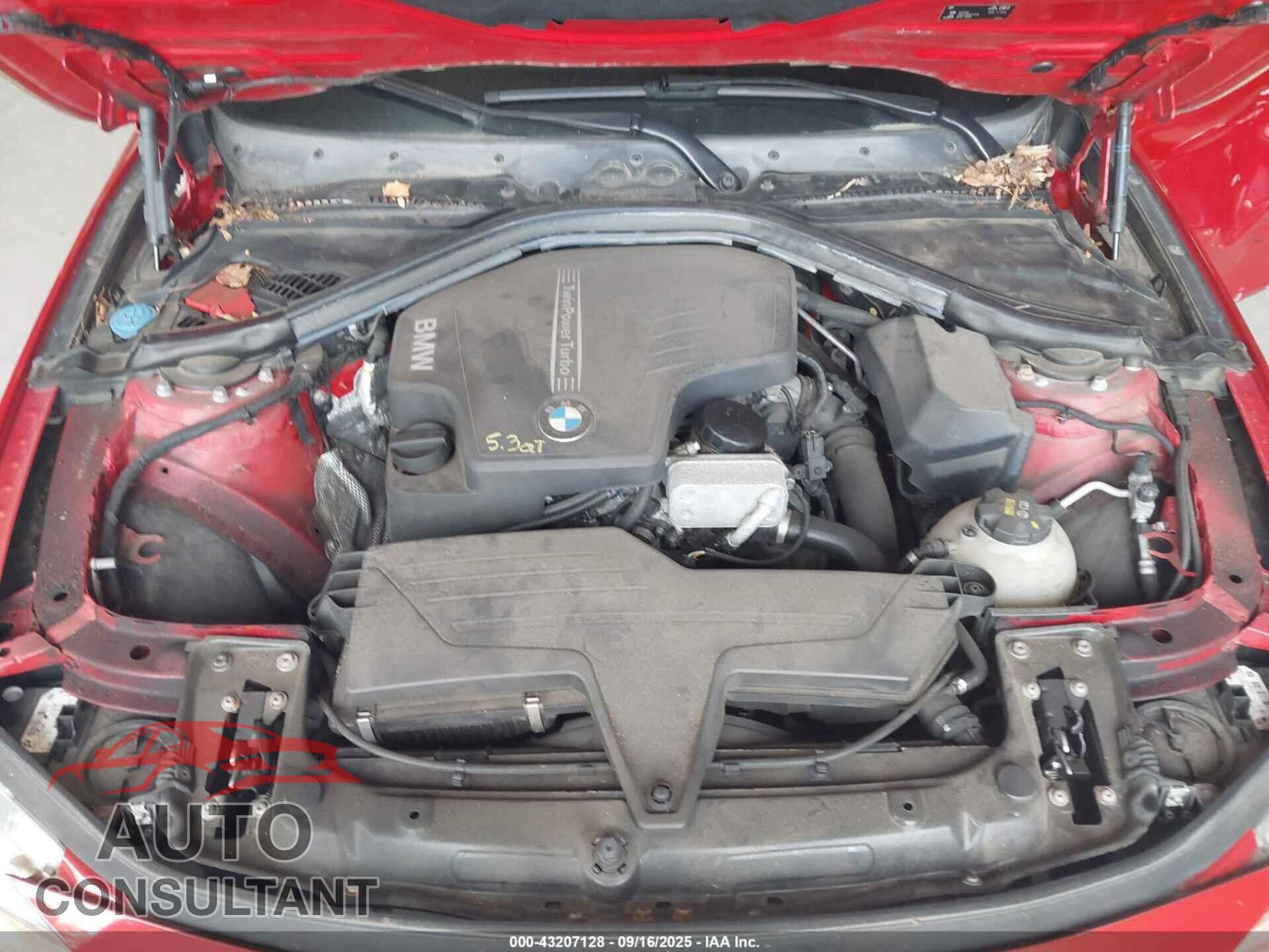 BMW 320I 2016 - WBA8E5G54GNU21426