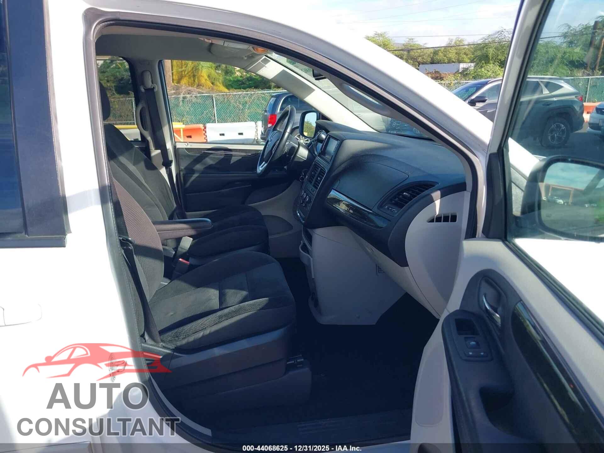 DODGE GRAND CARAVAN 2017 - 2C4RDGBG0HR789783
