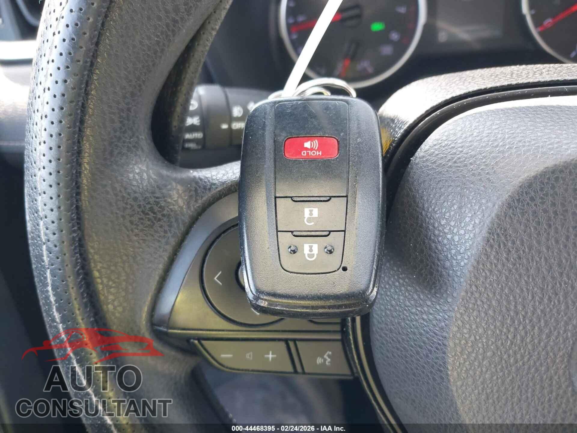 TOYOTA RAV4 2019 - JTMP1RFVXKD516154