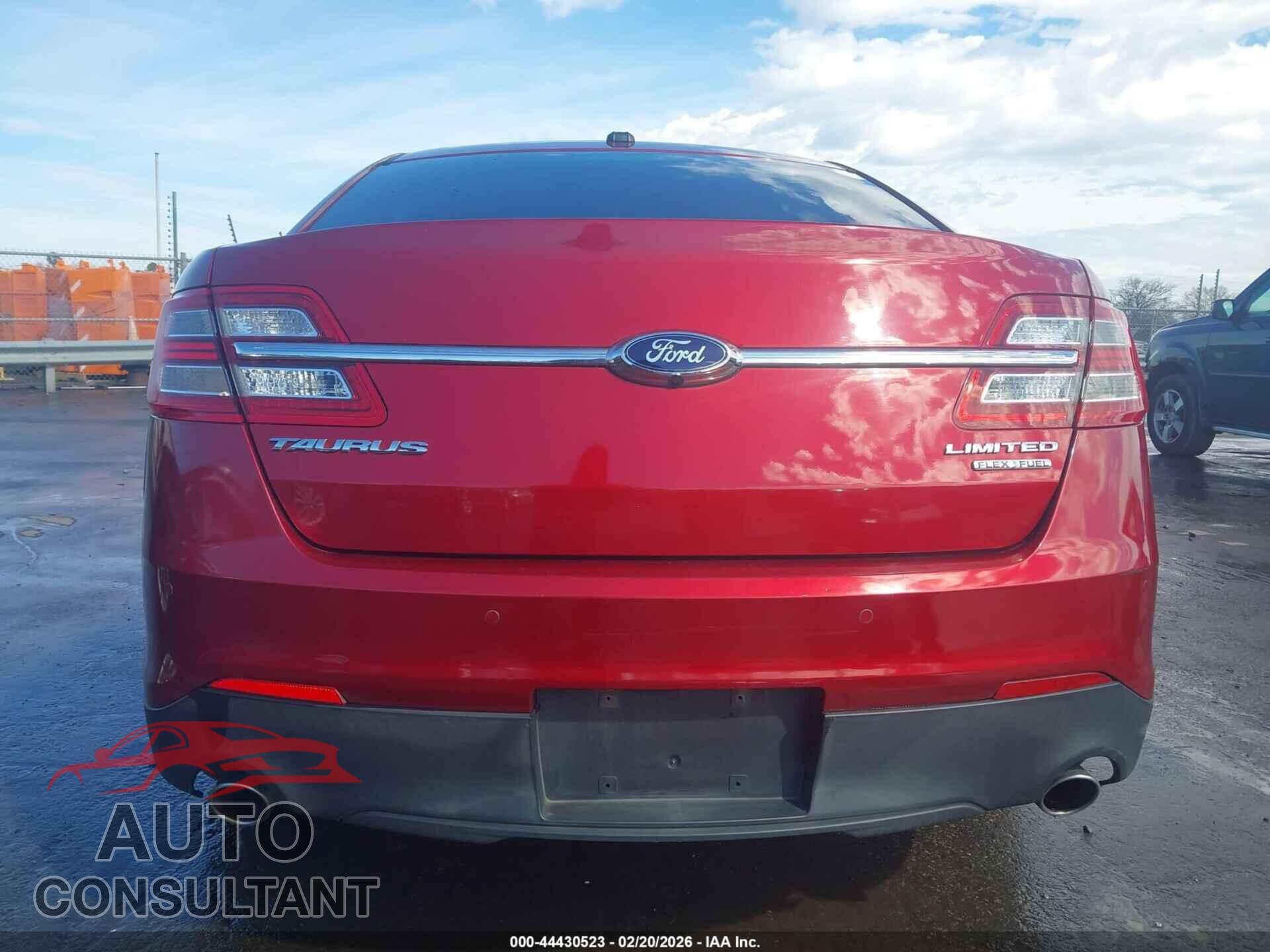 FORD TAURUS 2013 - 1FAHP2F84DG218226