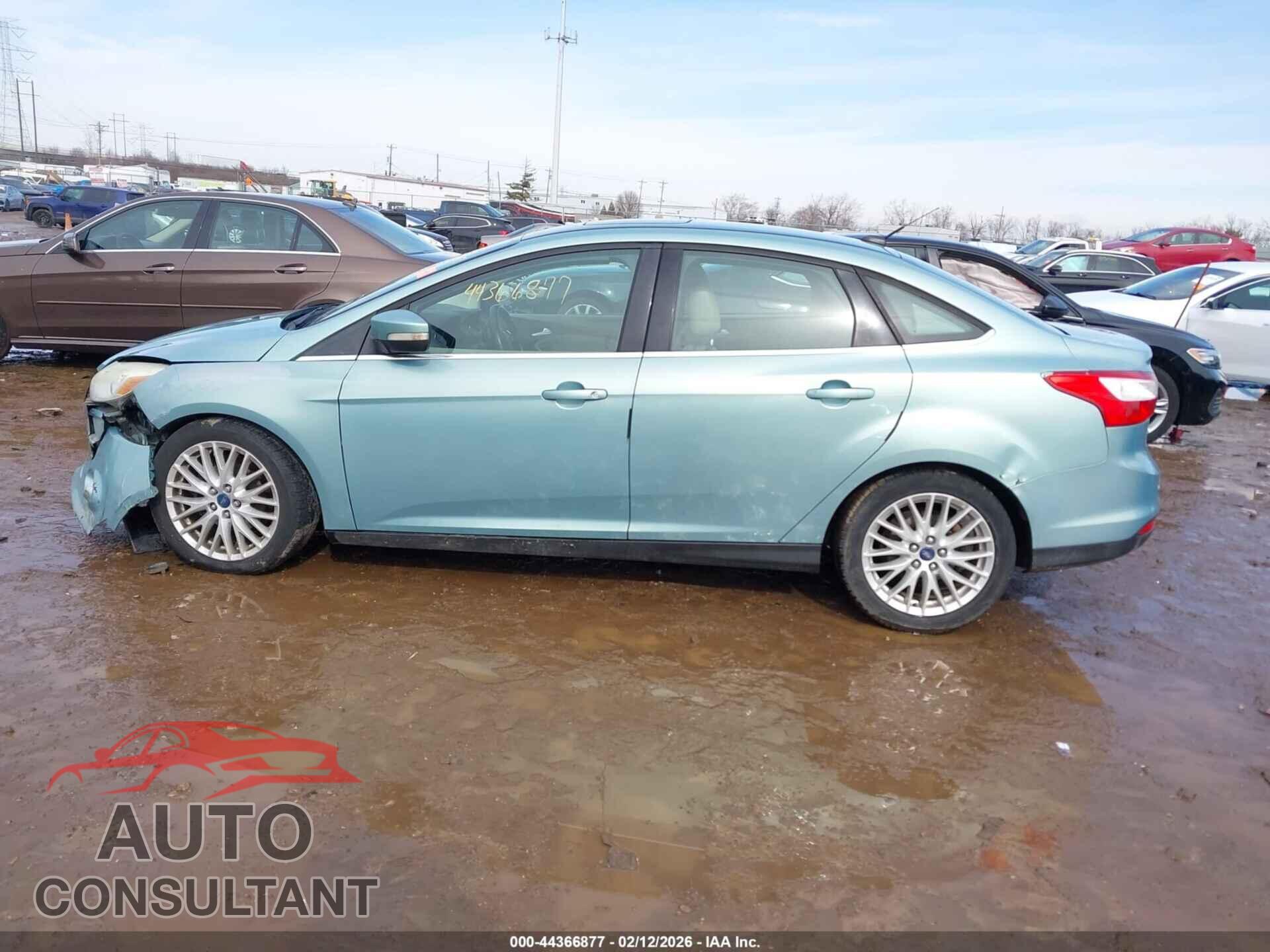FORD FOCUS 2012 - 1FAHP3H29CL344246