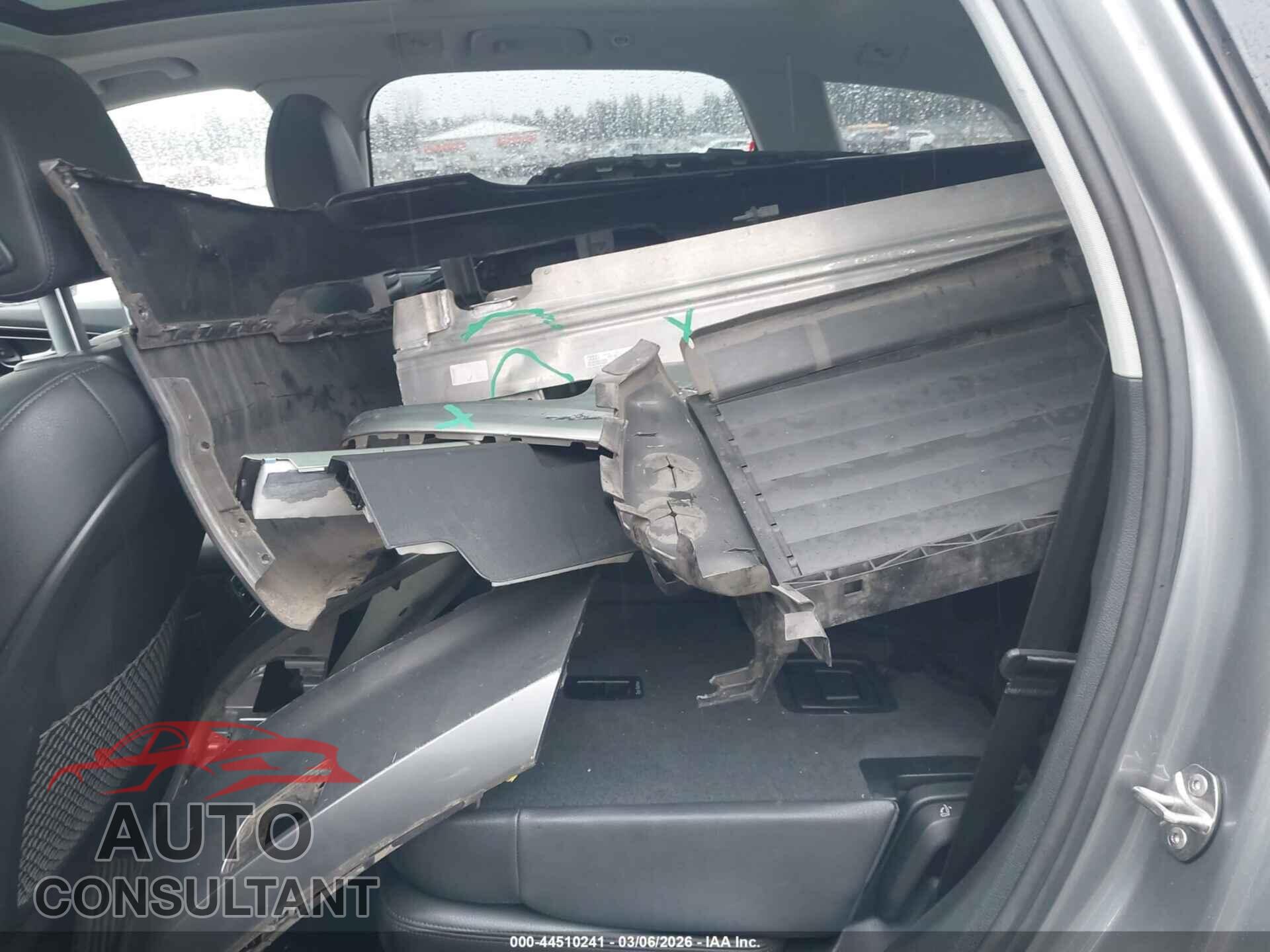 AUDI Q7 2017 - WA1VAAF76HD007773