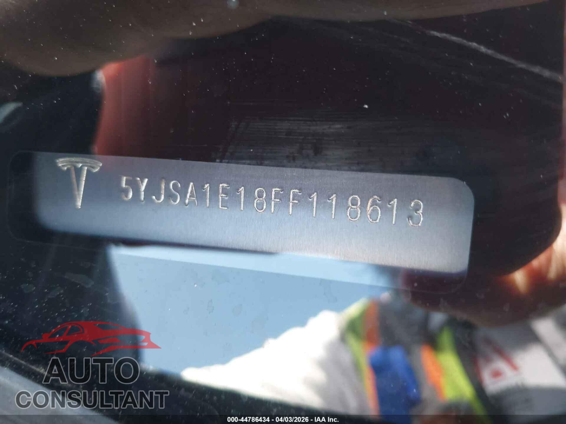 TESLA MODEL S 2015 - 5YJSA1E18FF118613