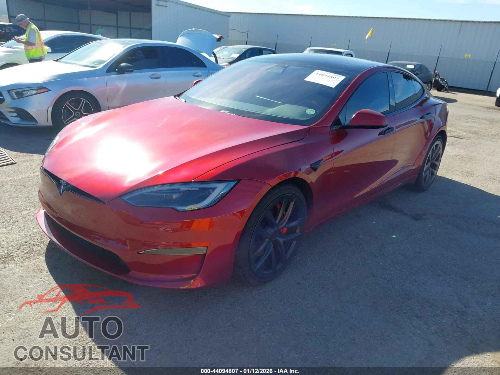 TESLA MODEL S 2023 - 5YJSA1E6XPF525264