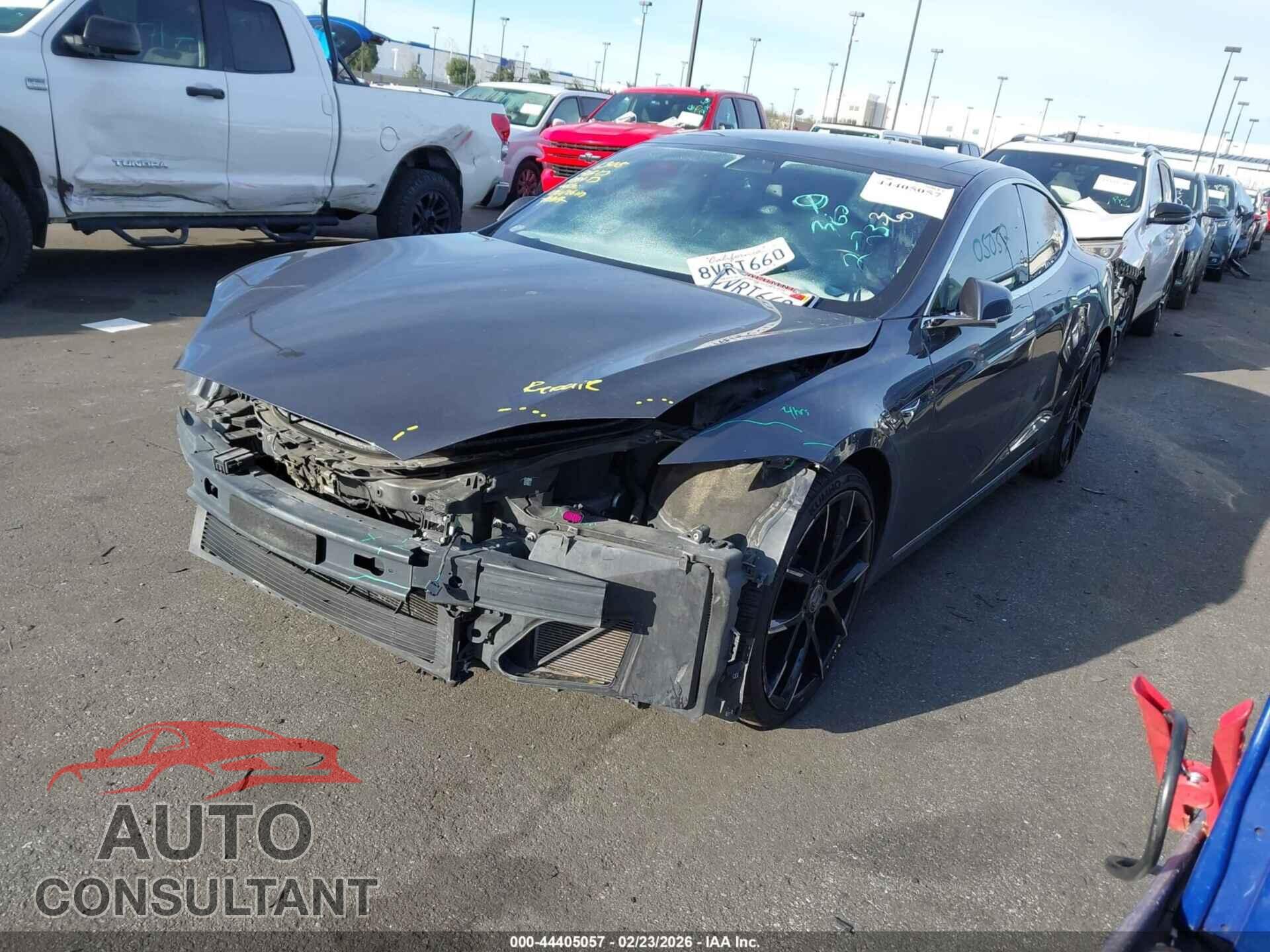 TESLA MODEL S 2017 - 5YJSA1E23HF194591