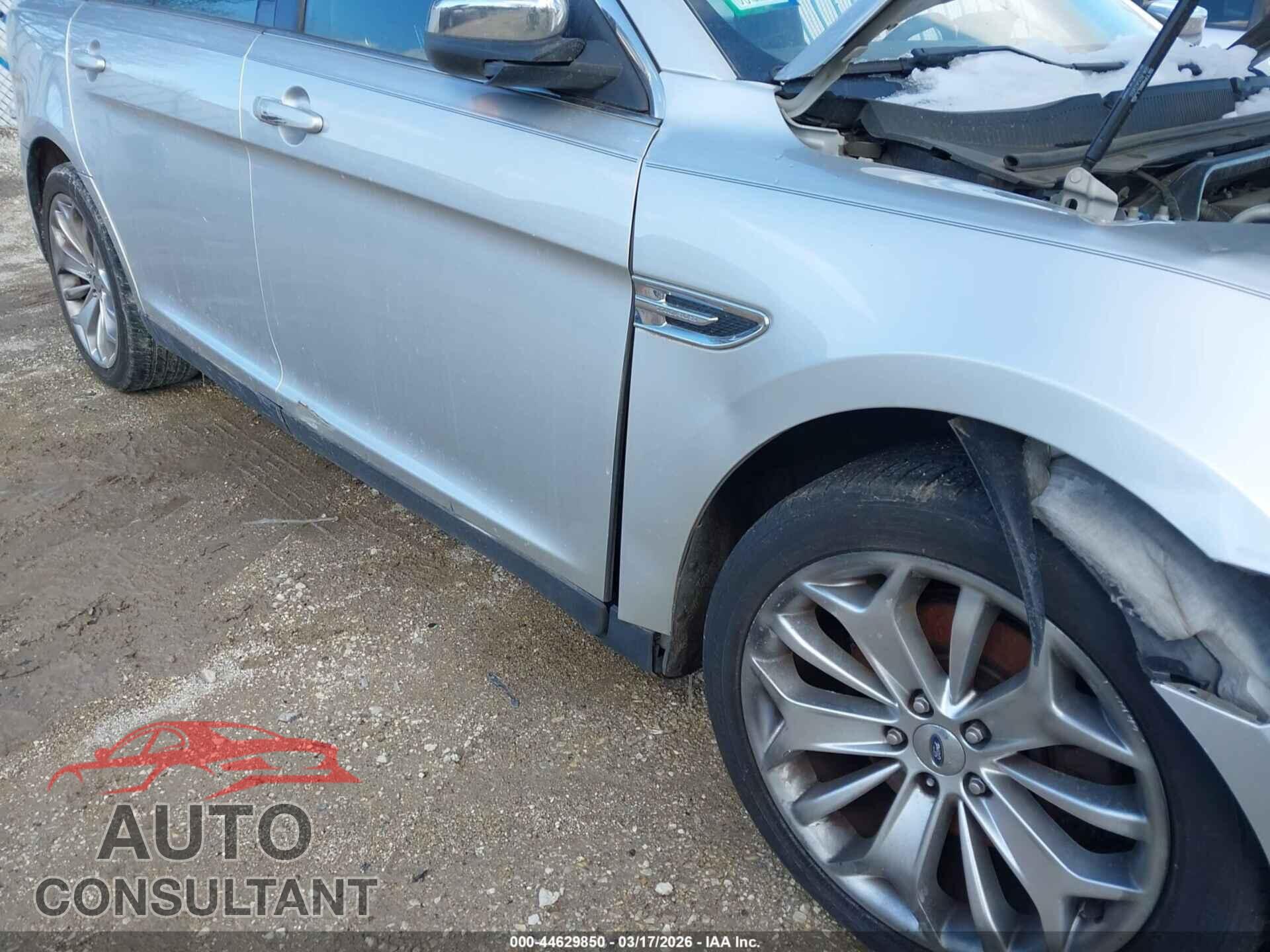 FORD TAURUS 2013 - 1FAHP2F85DG198410