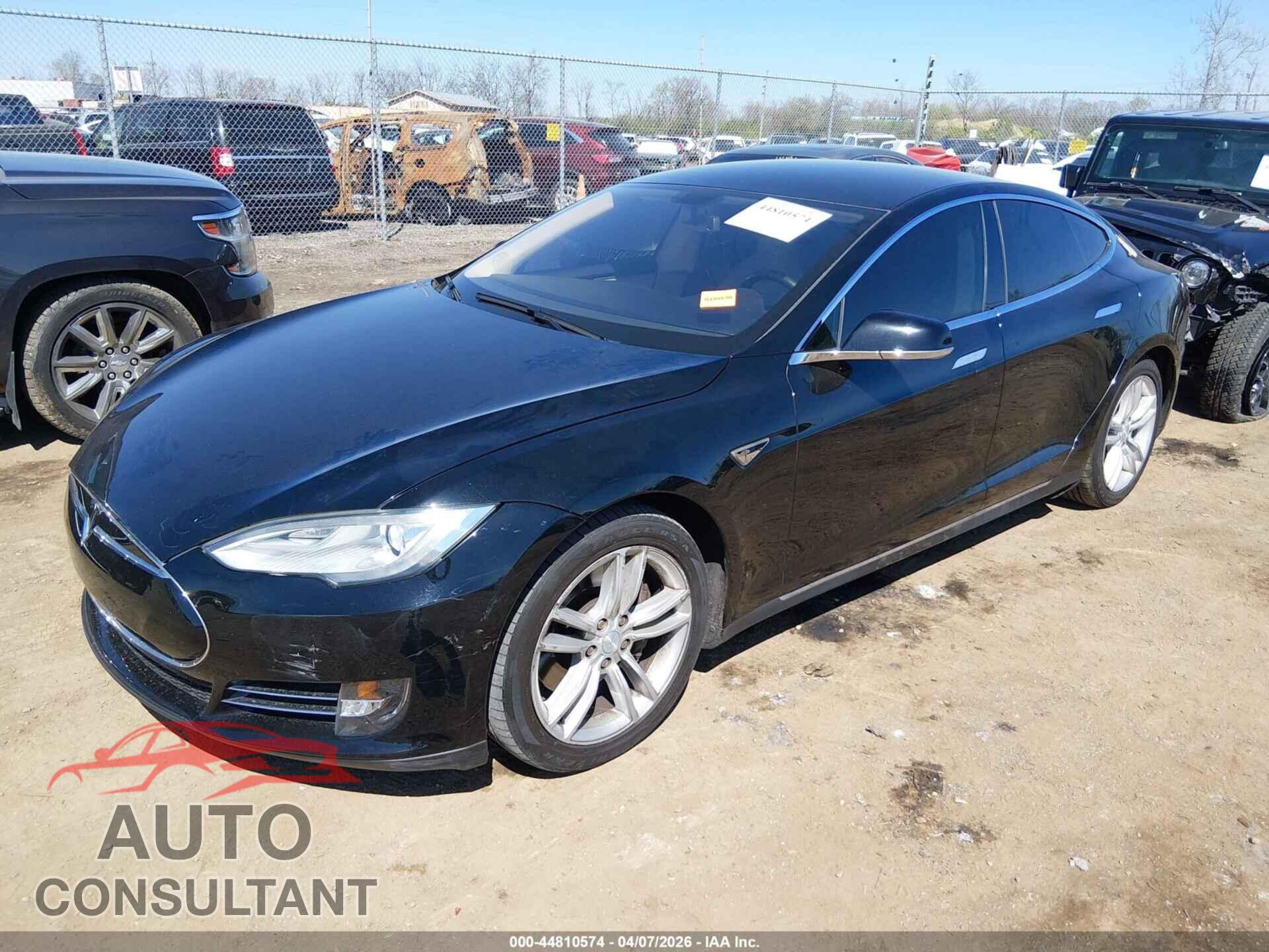 TESLA MODEL S 2013 - 5YJSA1DGXDFP08265