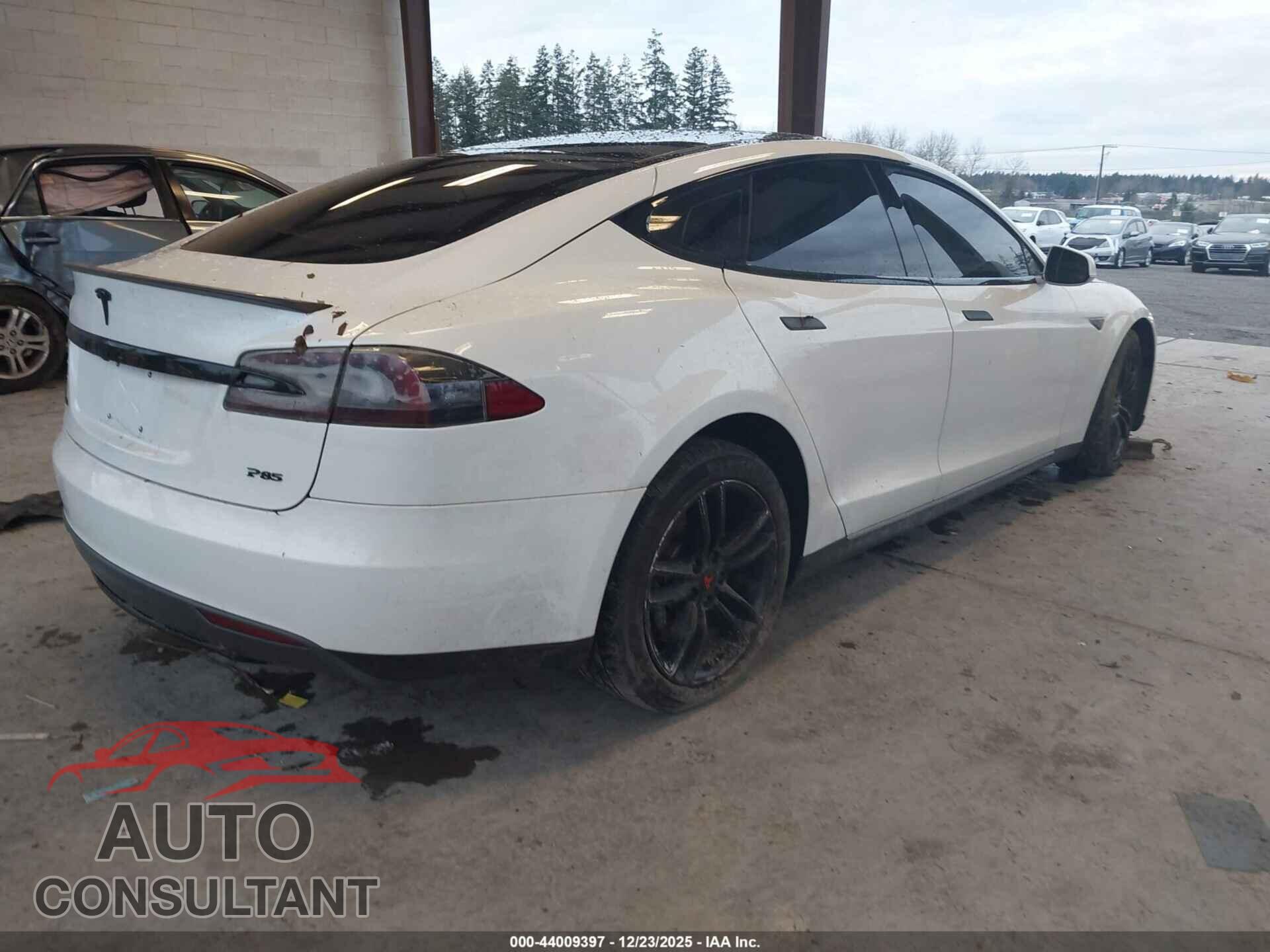 TESLA MODEL S 2012 - 5YJSA1DP5CFS00655