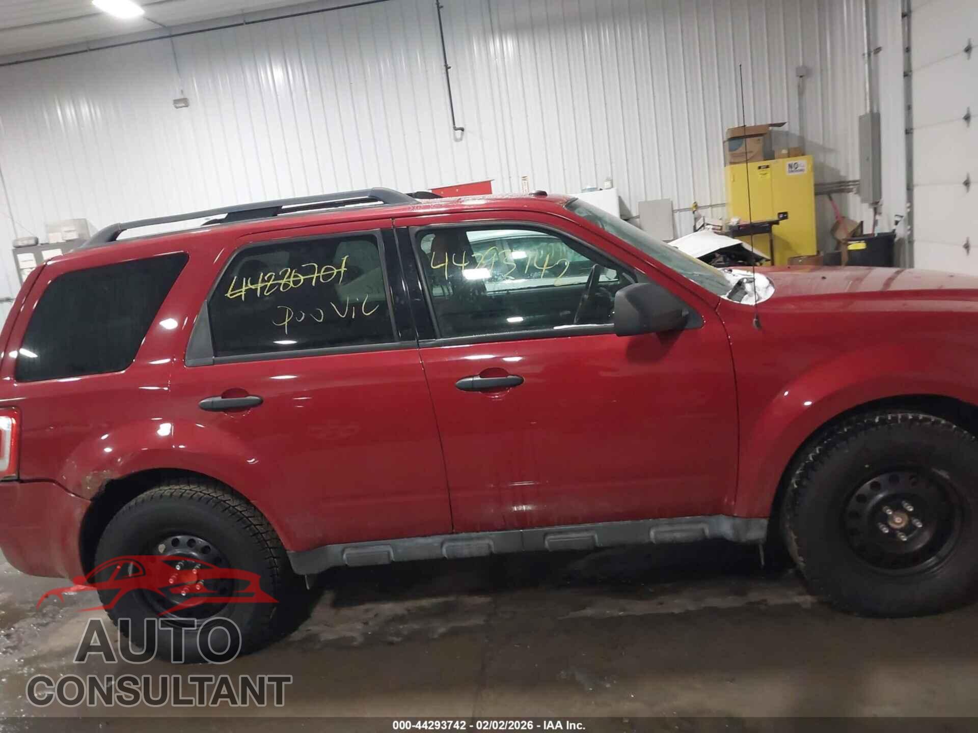 FORD ESCAPE 2010 - 1FMCU0DG4AKB07322