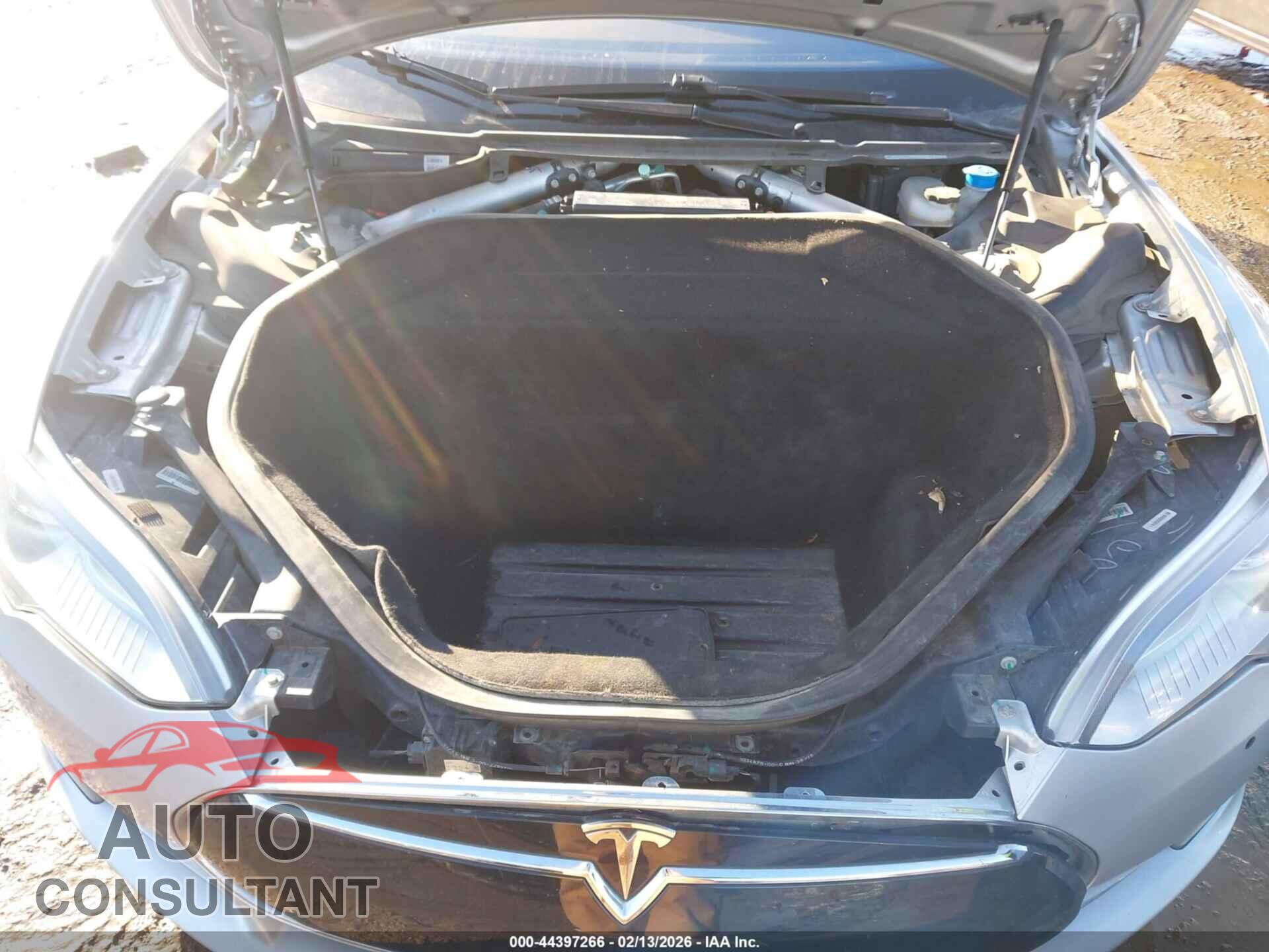 TESLA MODEL S 2015 - 5YJSA1E4XFF114864