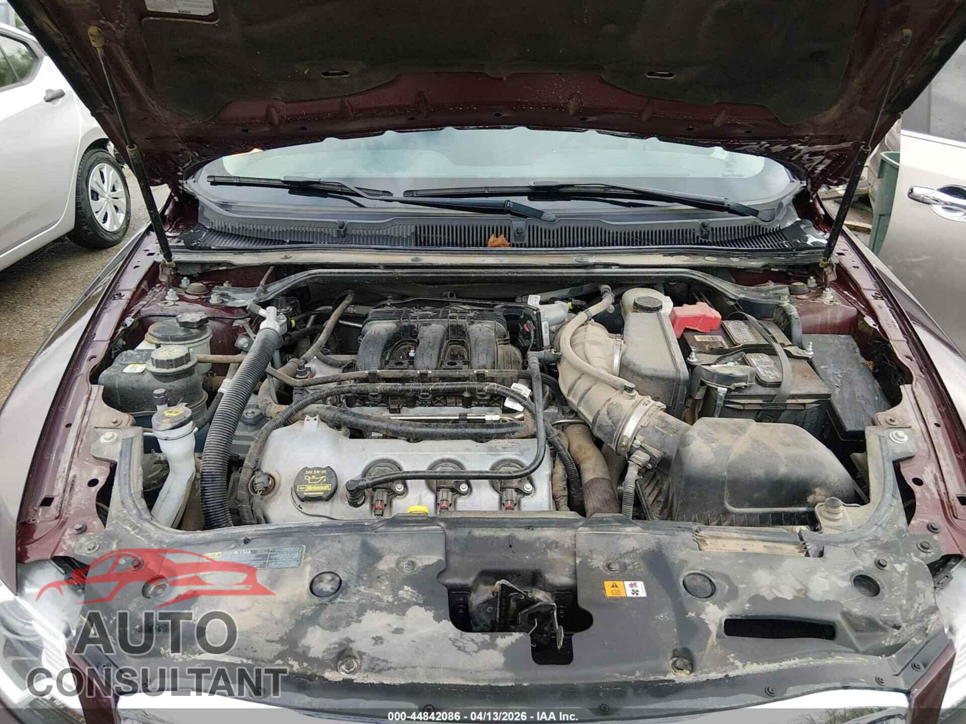 FORD TAURUS 2011 - 1FAHP2EW5BG106175