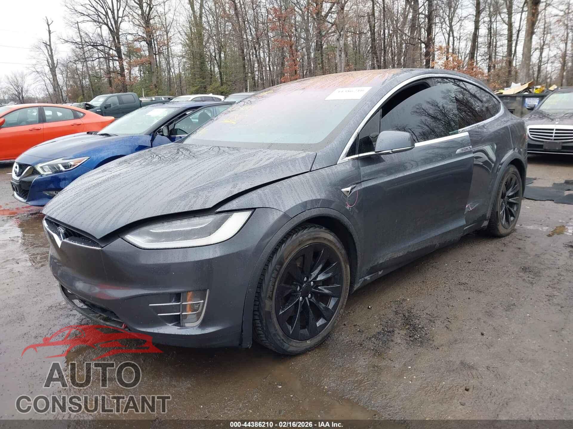 TESLA MODEL X 2016 - 5YJXCBE21GF027909
