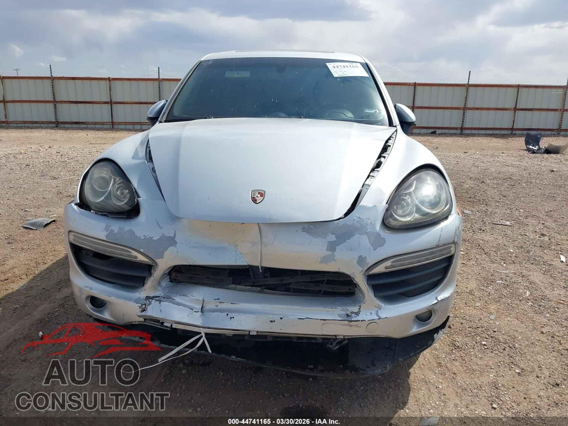 PORSCHE CAYENNE 2011 - WP1AB2A2XBLA44260