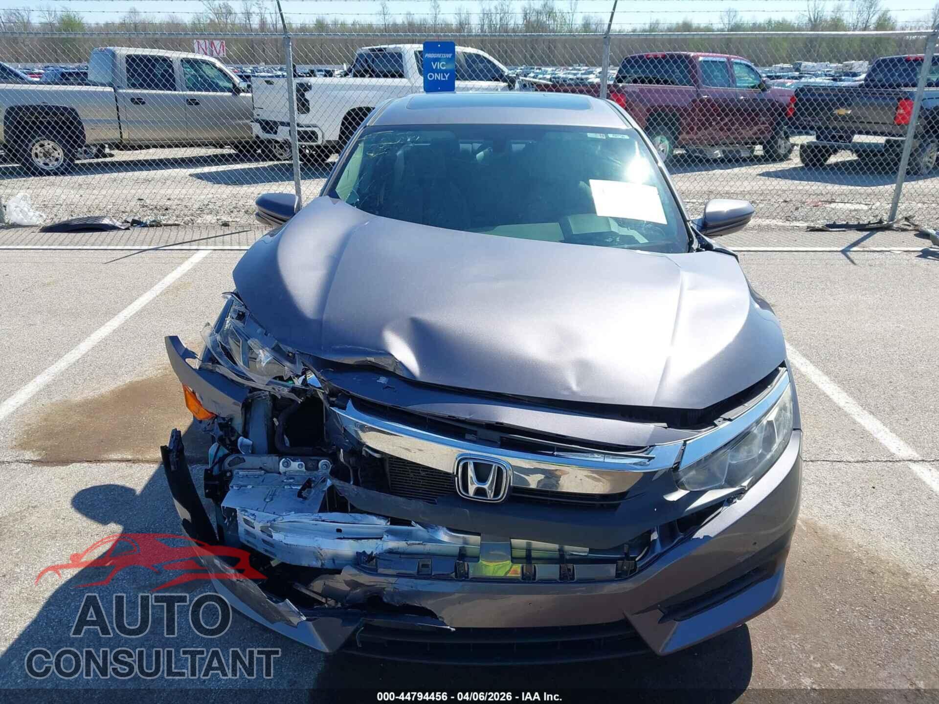 HONDA CIVIC 2017 - 19XFC2F78HE007038