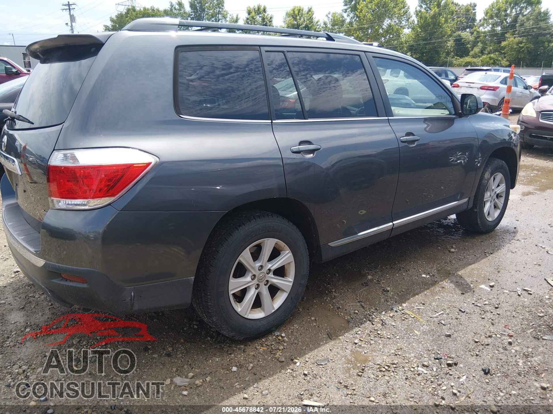 TOYOTA HIGHLANDER 2013 - 5TDBK3EHXDS207873