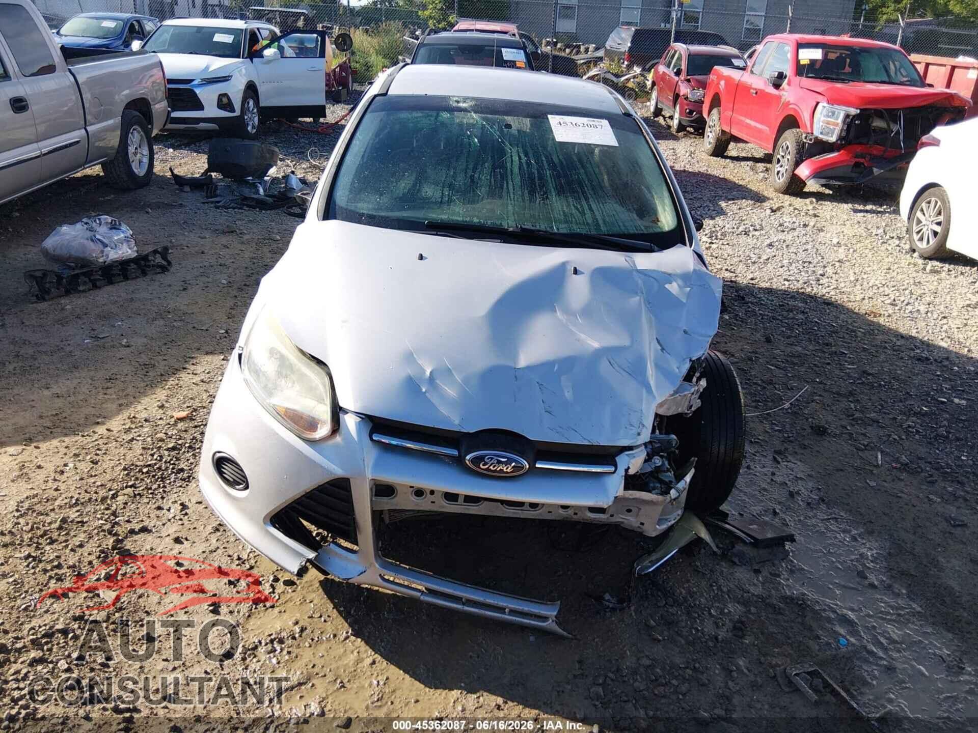 FORD FOCUS 2014 - 1FADP3E27EL329900