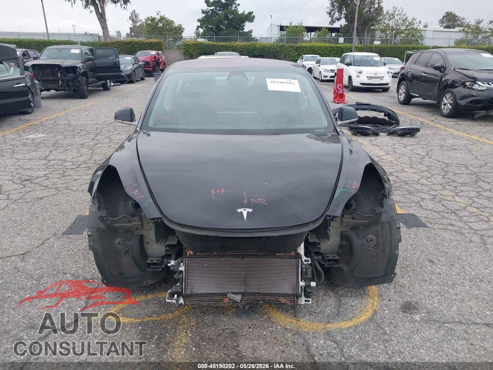 TESLA MODEL 3 2018 - 5YJ3E1EA7JF045526