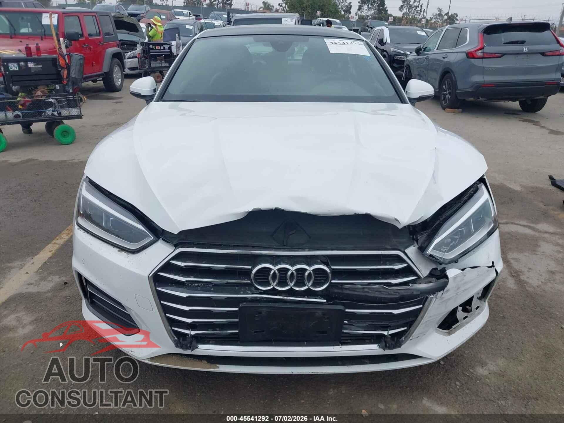 AUDI A5 2018 - WAUBNCF59JA132665