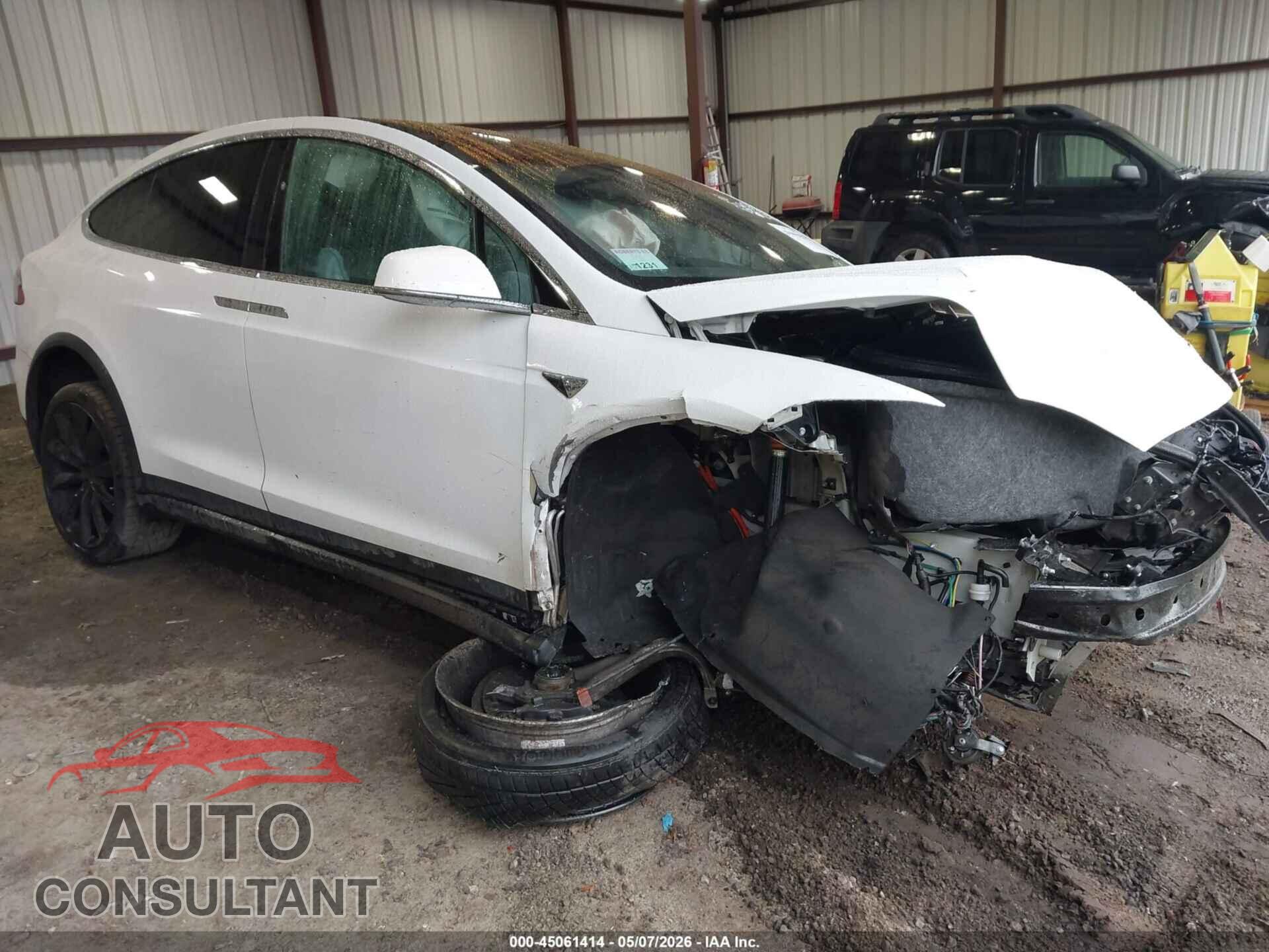 TESLA MODEL X 2018 - 5YJXCBE29JF112391