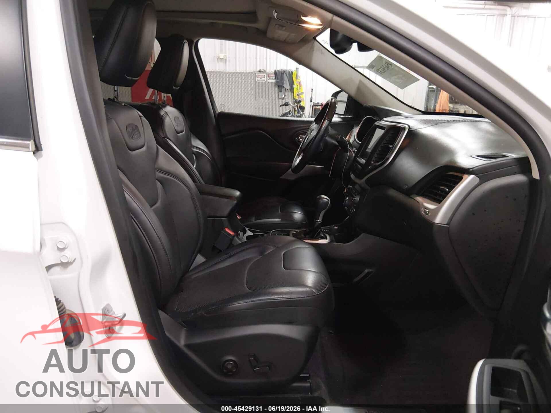 JEEP CHEROKEE 2017 - 1C4PJMJS6HW525401