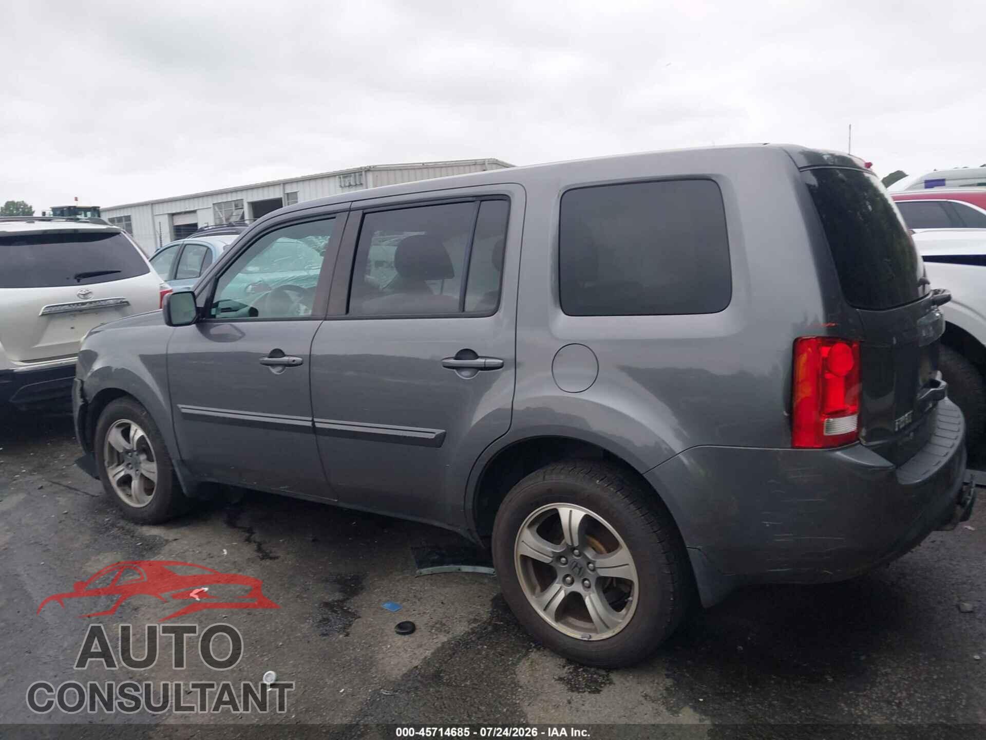 HONDA PILOT 2015 - 5FNYF3H30FB004478