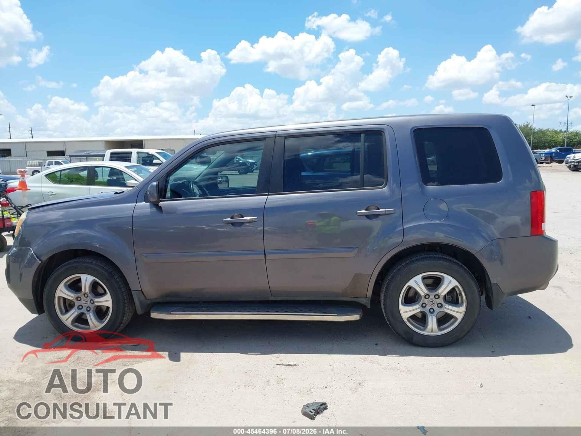 HONDA PILOT 2015 - 5FNYF3H50FB028944
