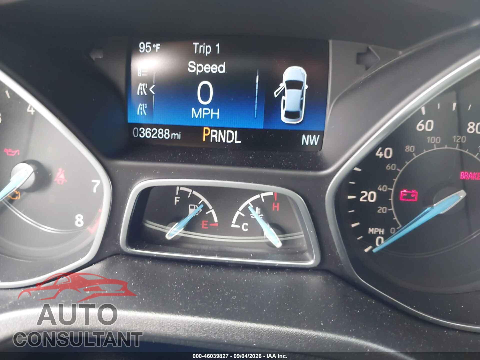 FORD FOCUS 2015 - 1FADP3F29FL317103