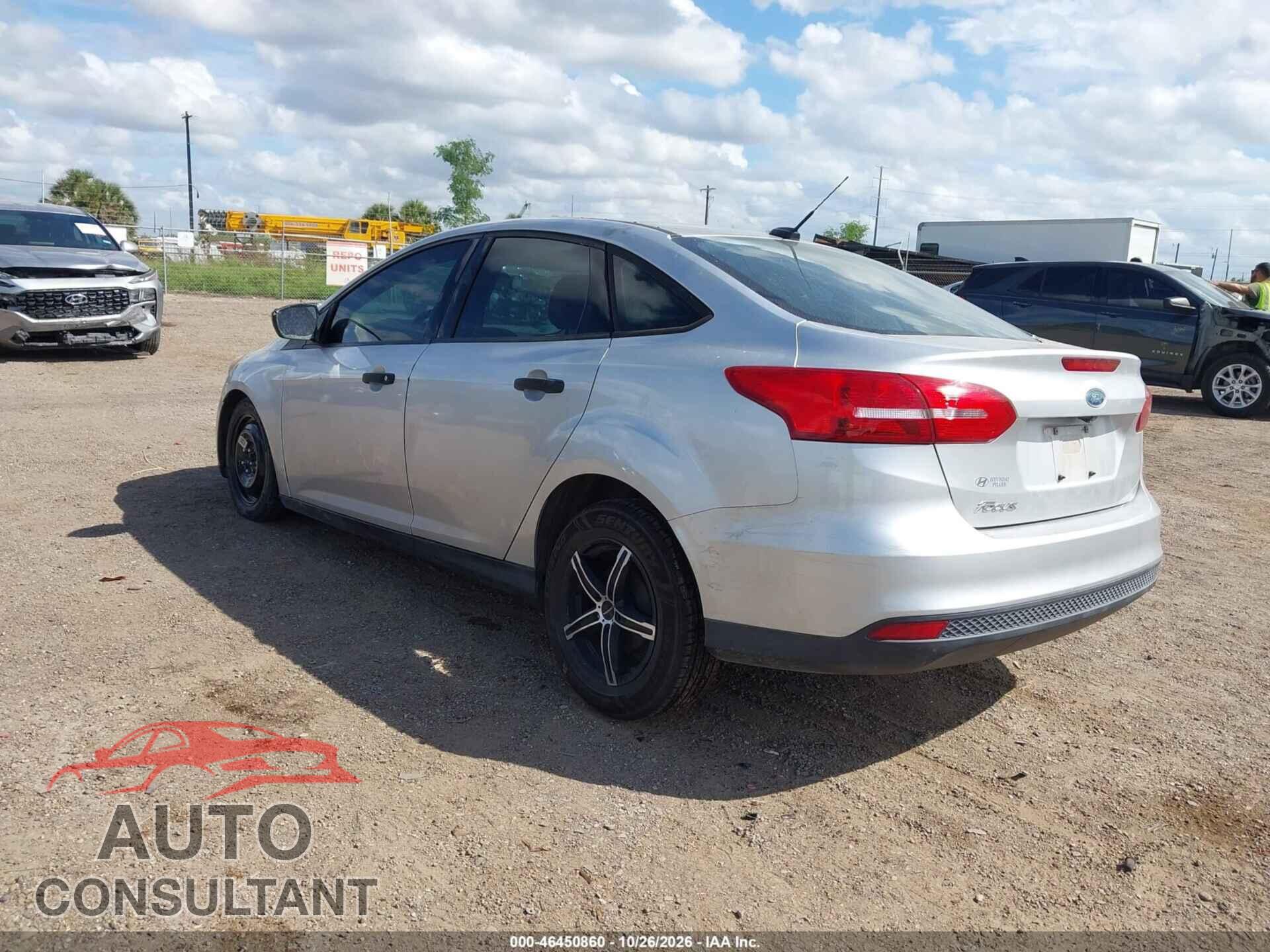 FORD FOCUS 2017 - 1FADP3E28HL328761