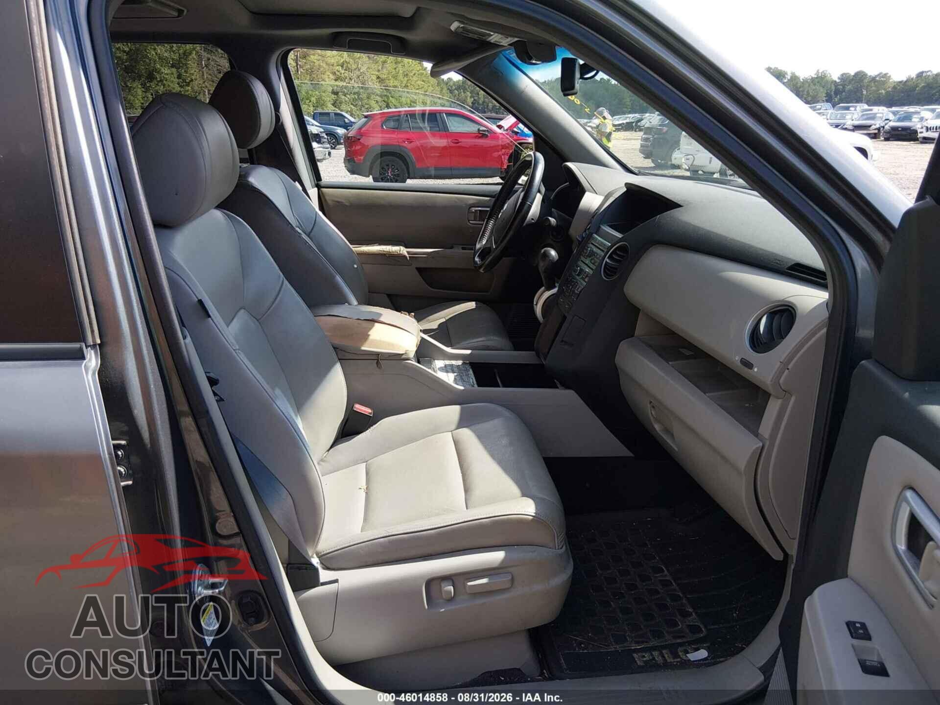HONDA PILOT 2011 - 5FNYF3H60BB005506