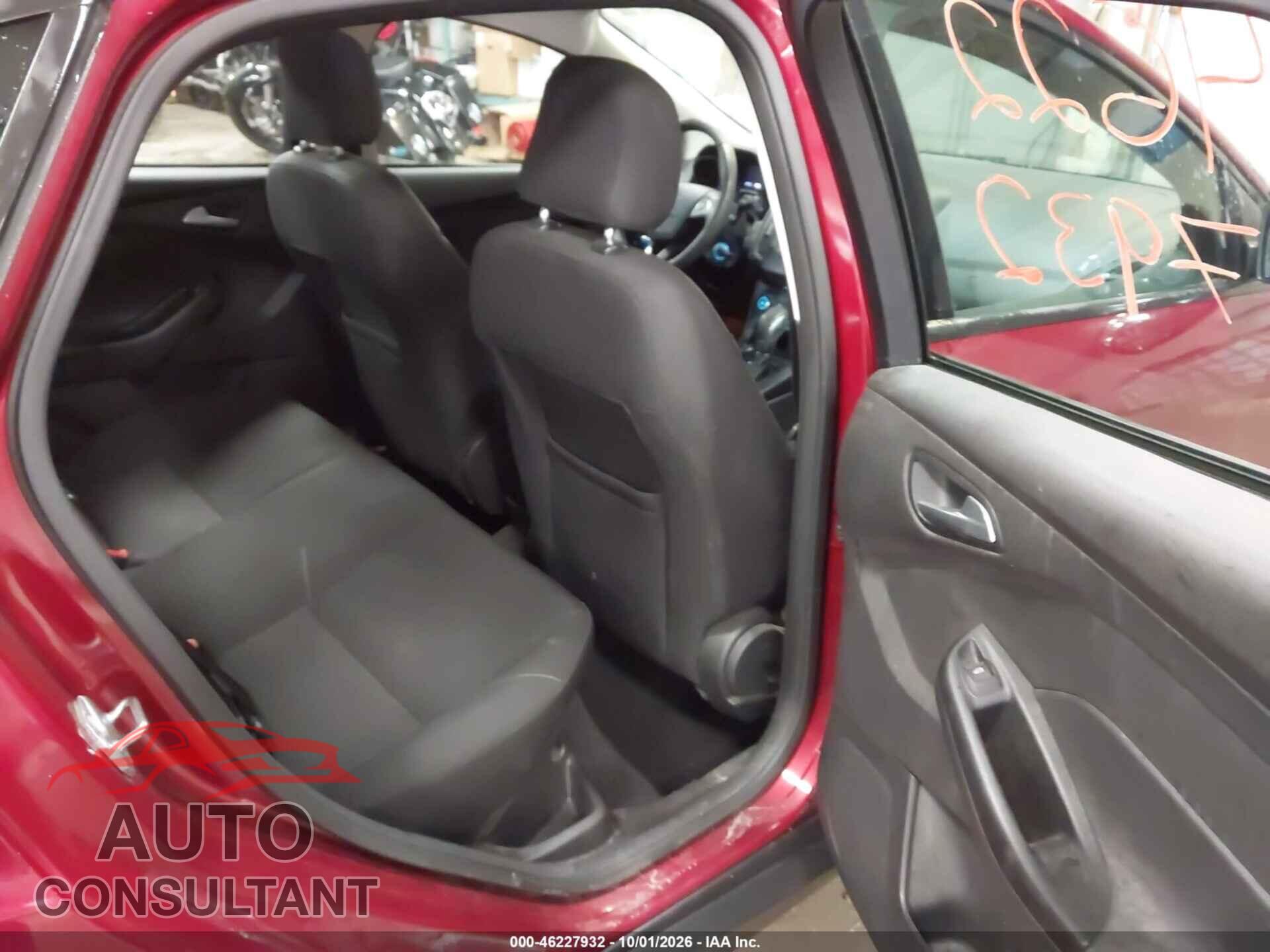 FORD FOCUS 2017 - 1FADP3F2XHL312544