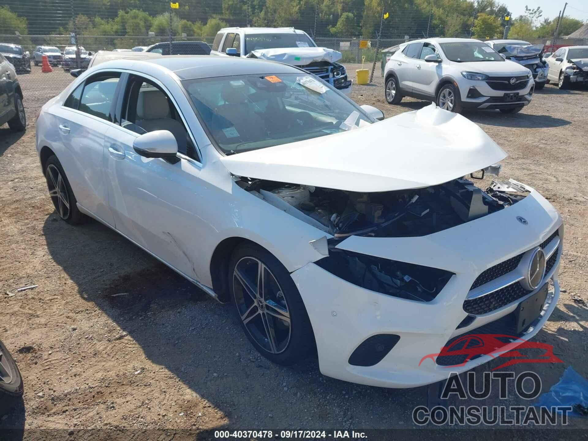 MERCEDES-BENZ A 220 2022 - W1K3G4FB9NJ377023