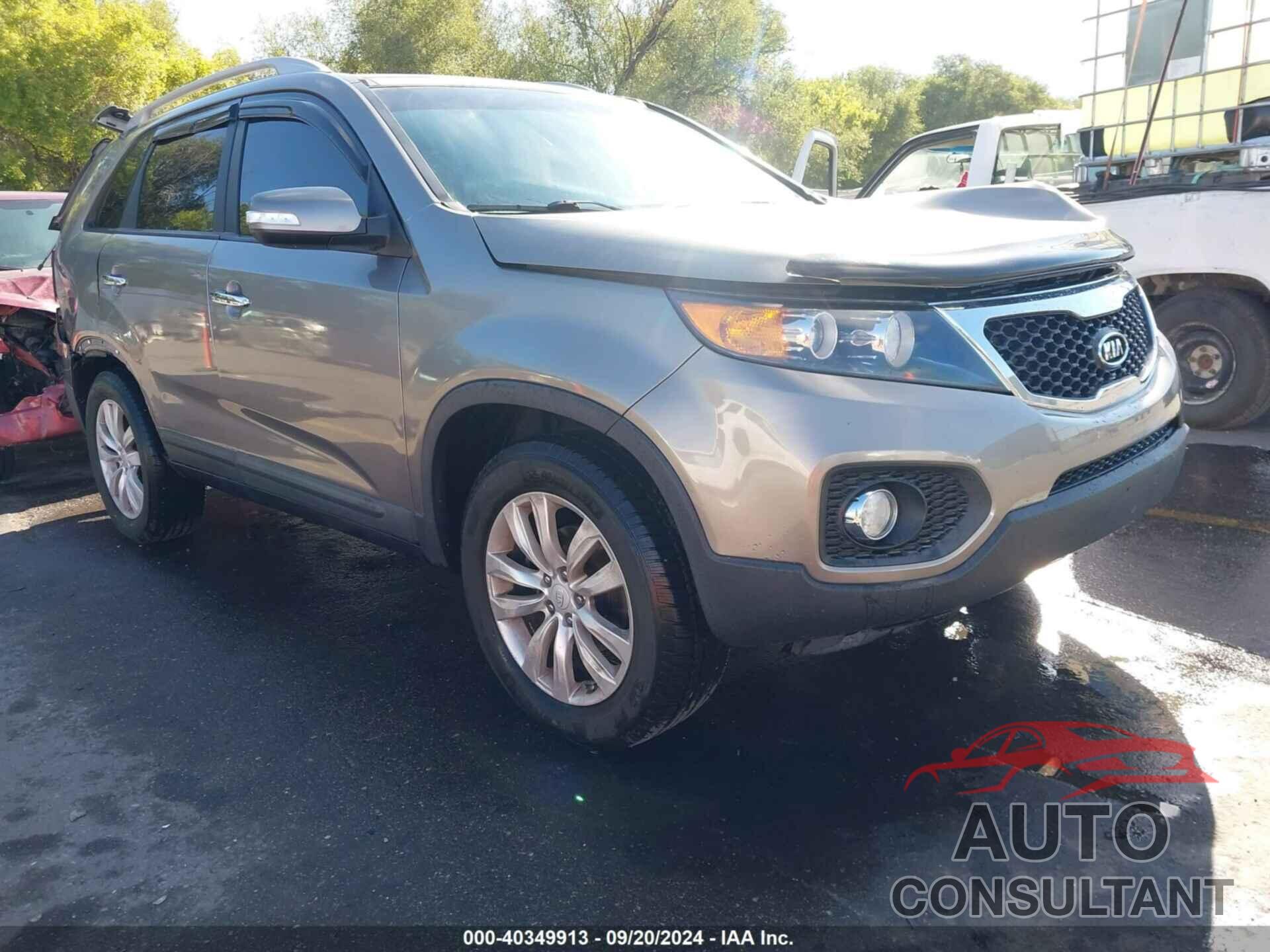 KIA SORENTO 2011 - 5XYKUDA21BG056319