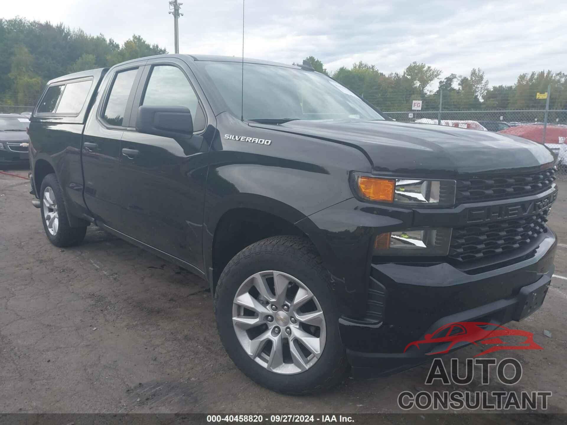 CHEVROLET SILVERADO 1500 2021 - 1GCRYBEH0MZ182102