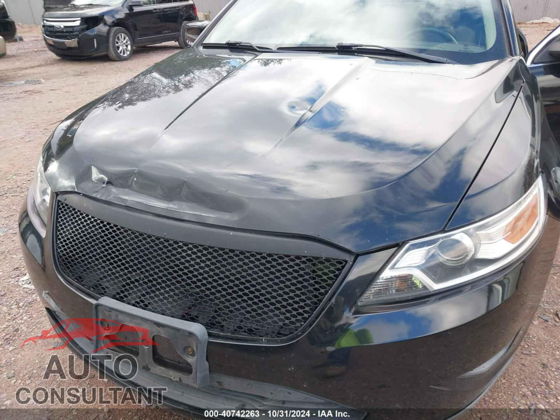 FORD TAURUS 2011 - 1FAHP2EW6BG129917