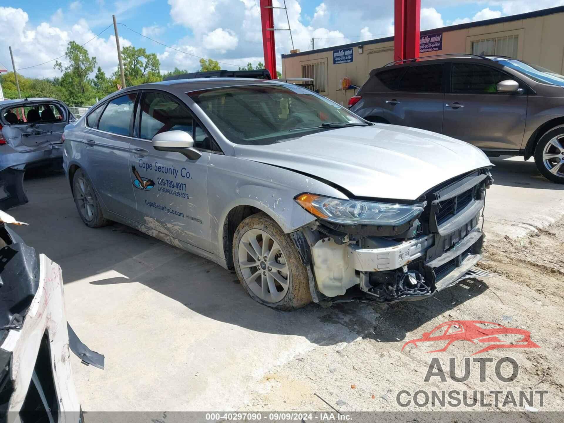 FORD FUSION HYBRID 2019 - 3FA6P0LU2KR205669