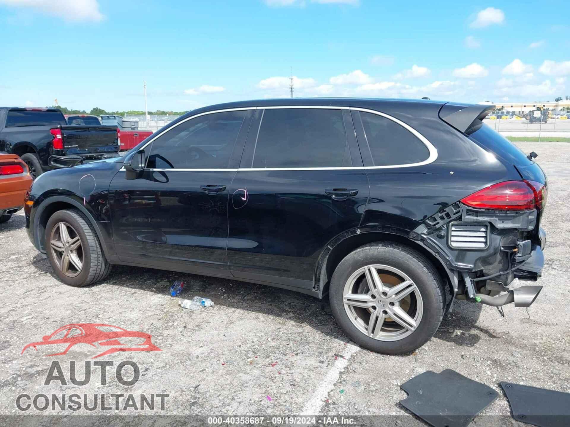 PORSCHE CAYENNE 2016 - WP1AA2A26GLA00766
