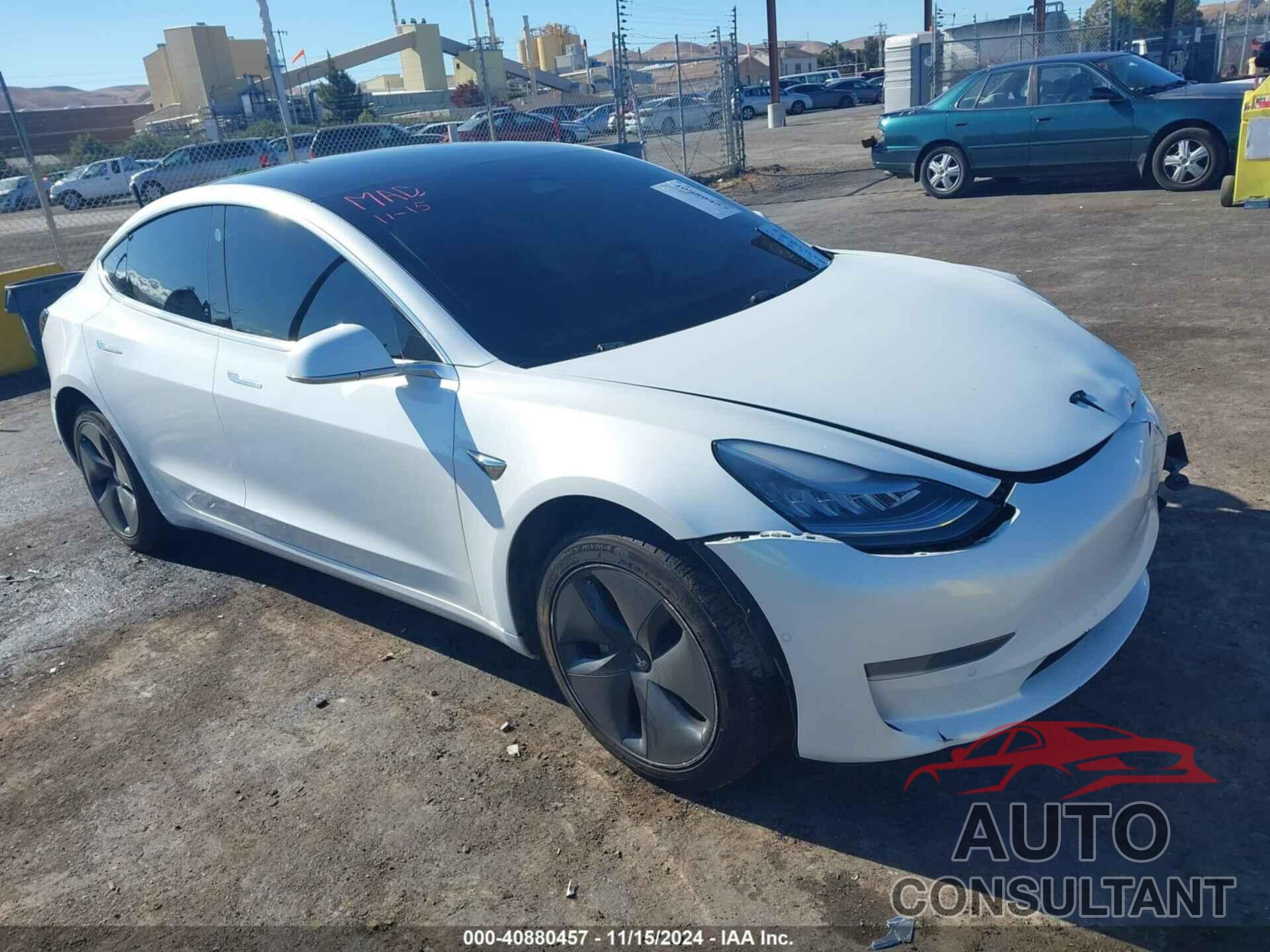 TESLA MODEL 3 2019 - 5YJ3E1EA0KF484813