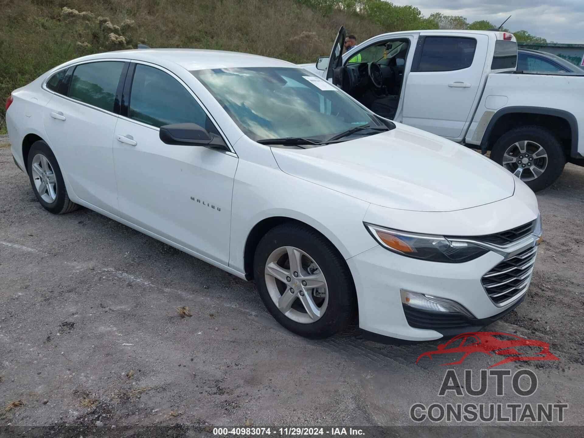 CHEVROLET MALIBU 2024 - 1G1ZC5ST0RF133640