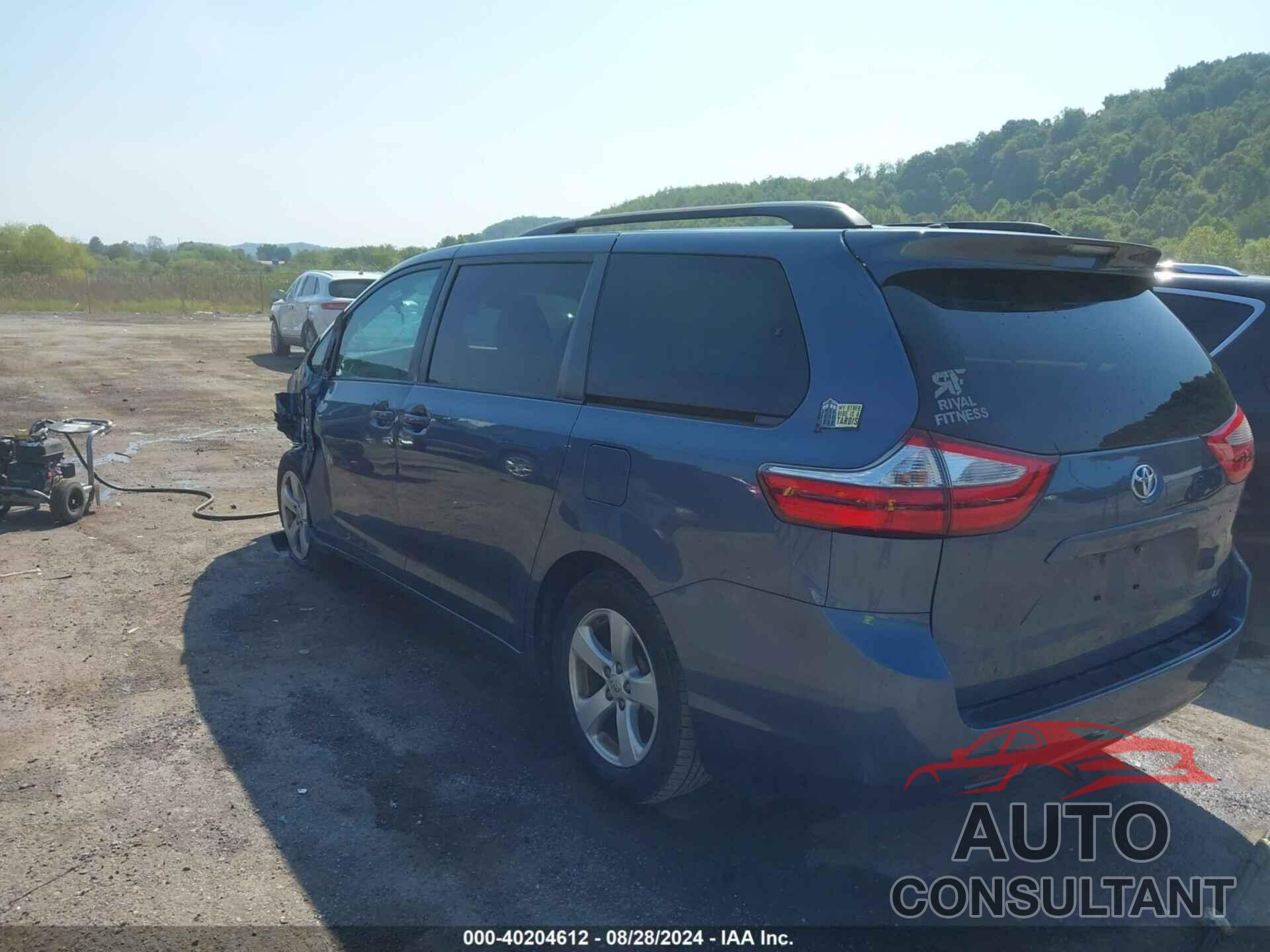 TOYOTA SIENNA 2015 - 5TDKK3DC0FS667195