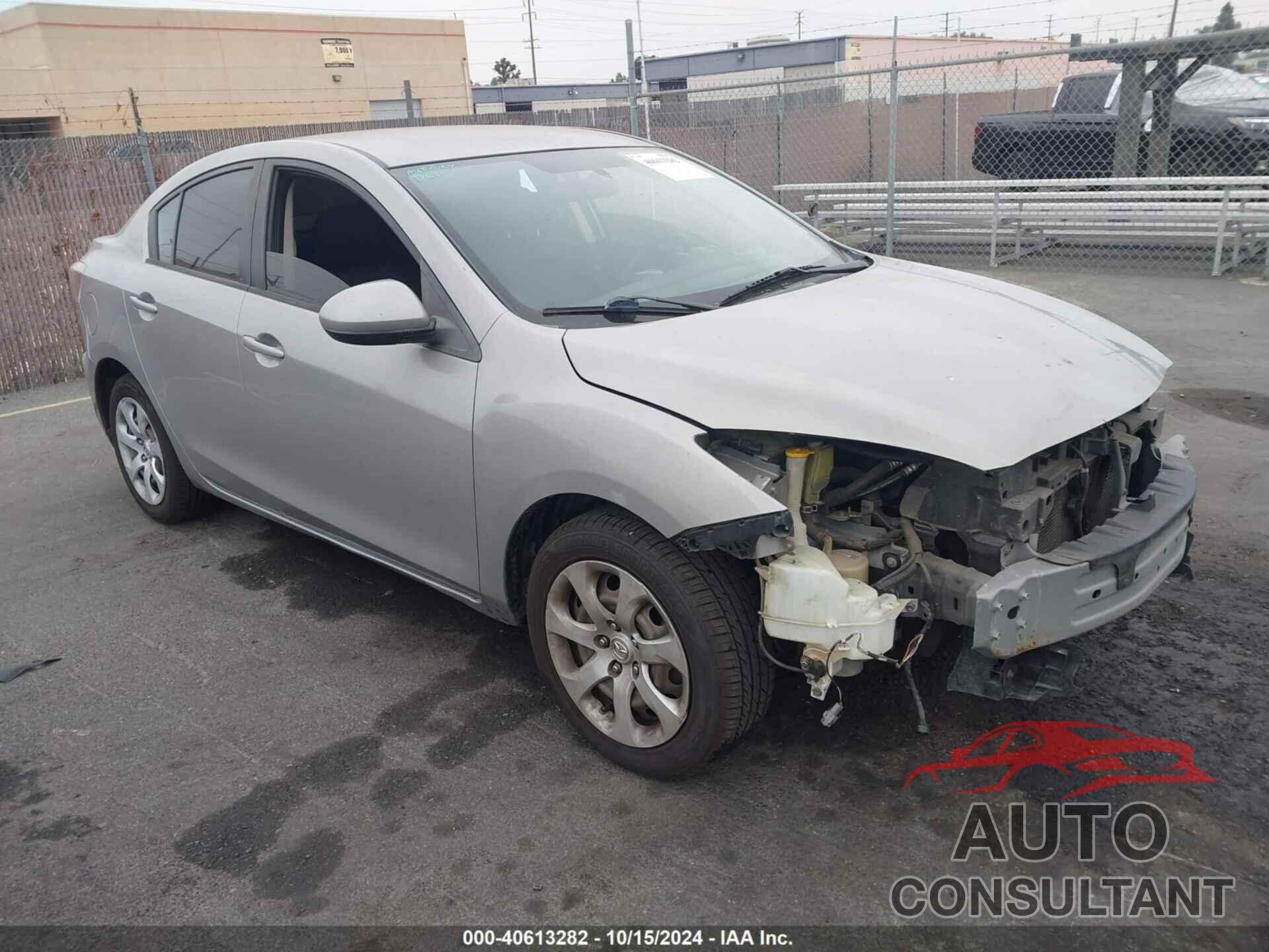 MAZDA MAZDA3 2013 - JM1BL1TGXD1730979