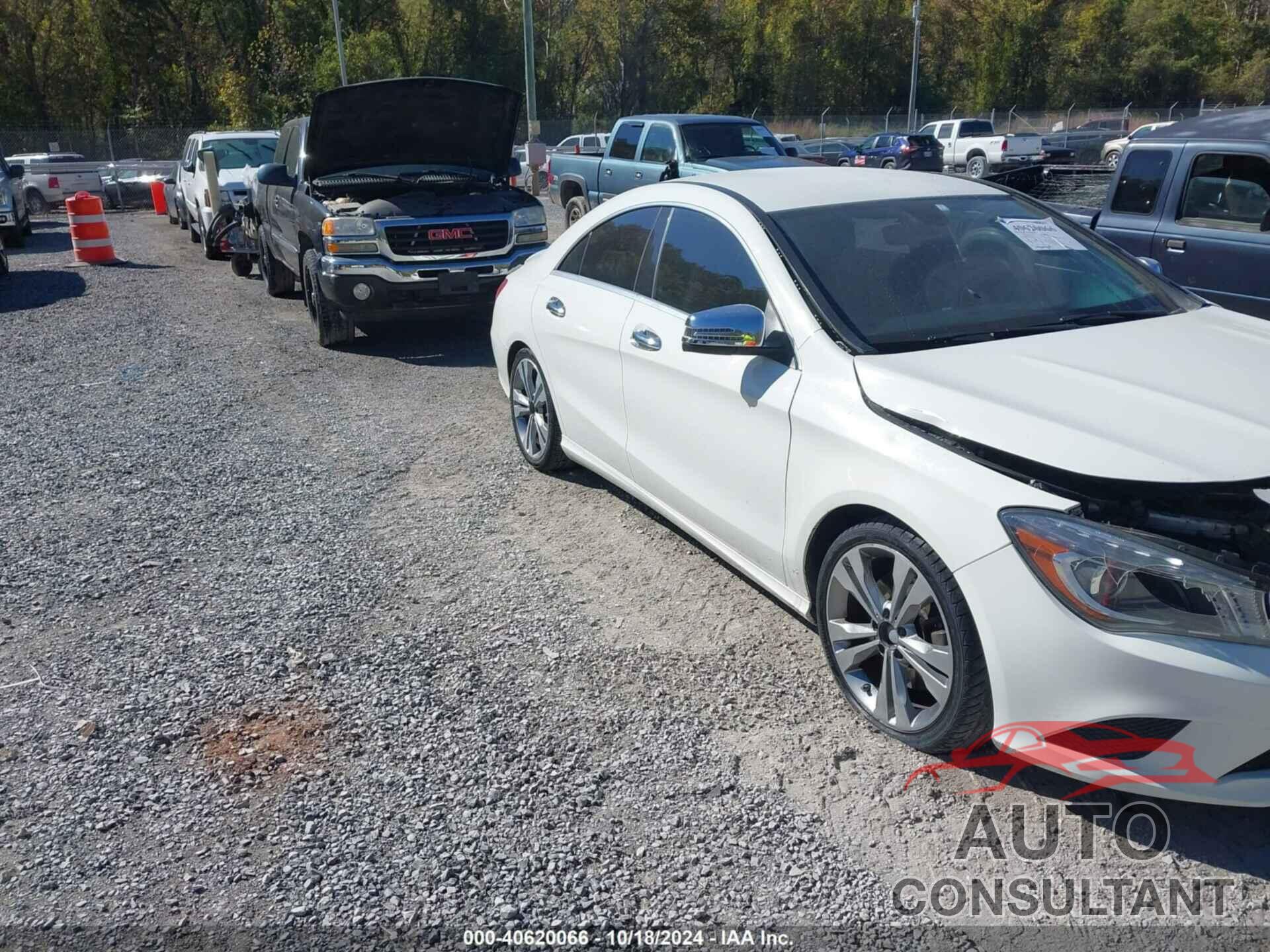 MERCEDES-BENZ CLA 250 2014 - WDDSJ4EB8EN038146