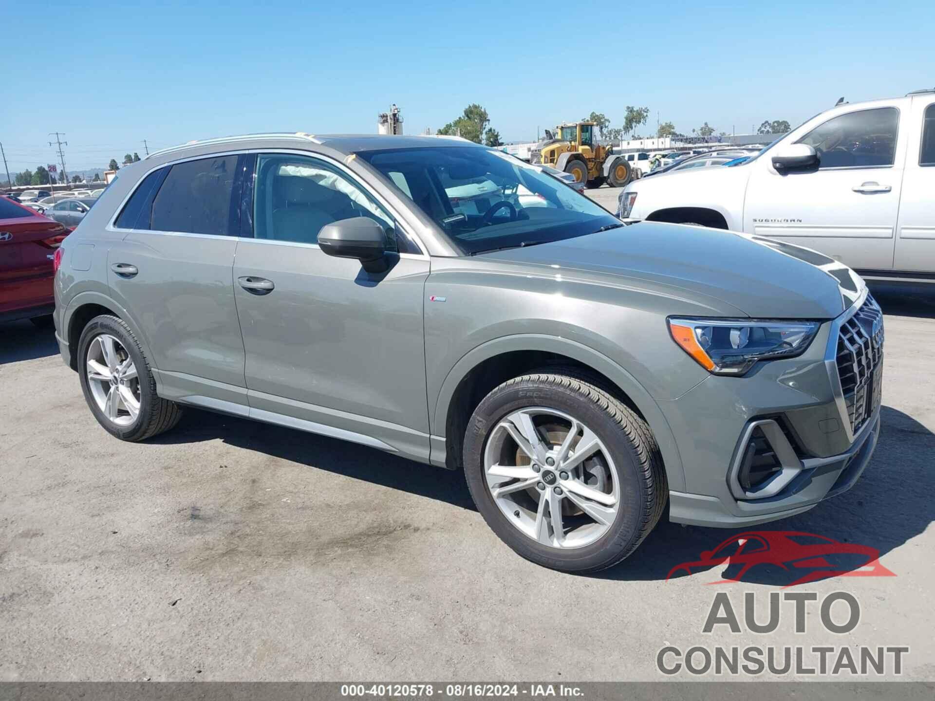 AUDI Q3 2021 - WA1DECF32M1029614