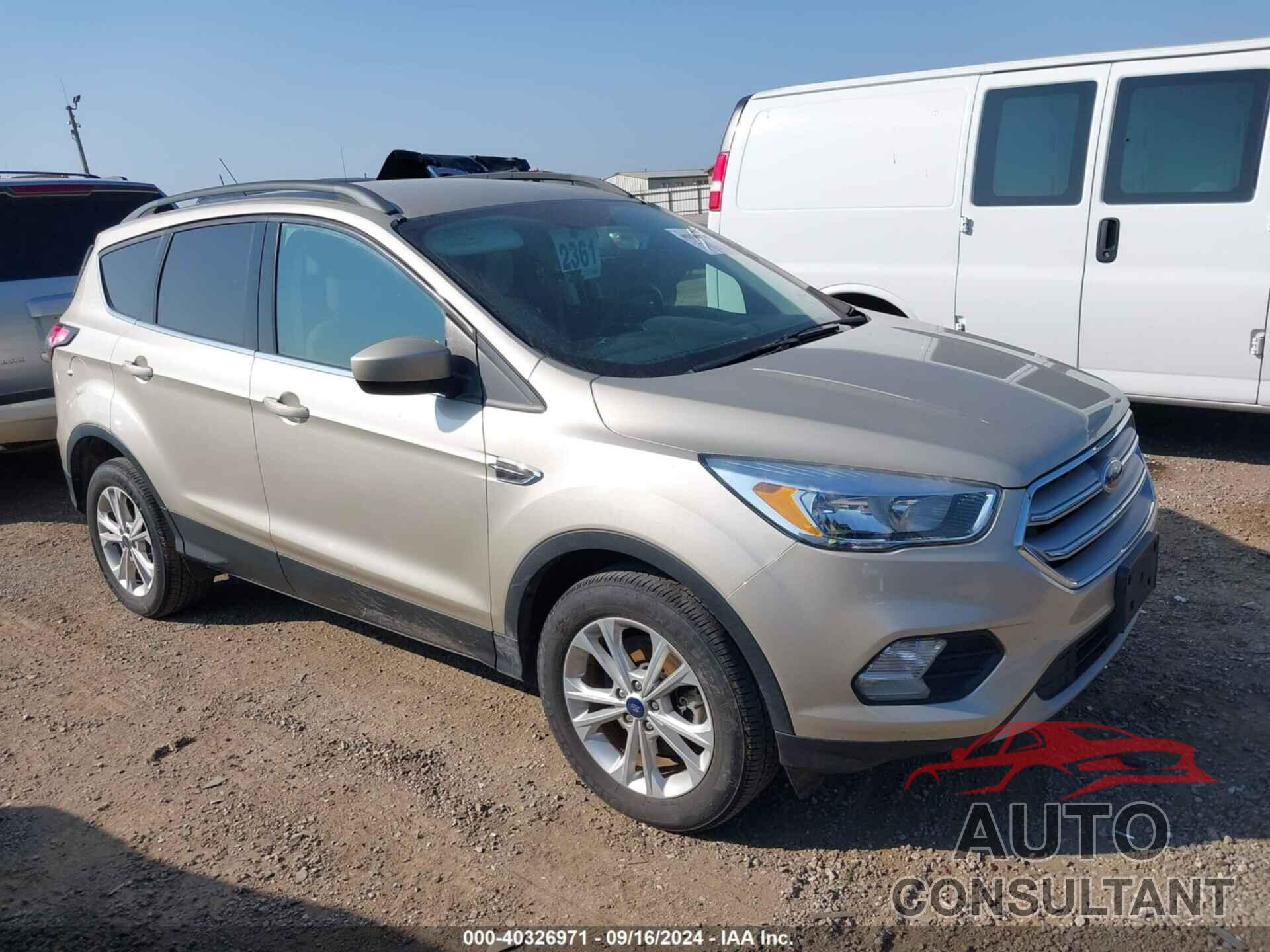 FORD ESCAPE 2018 - 1FMCU9GD3JUC10645