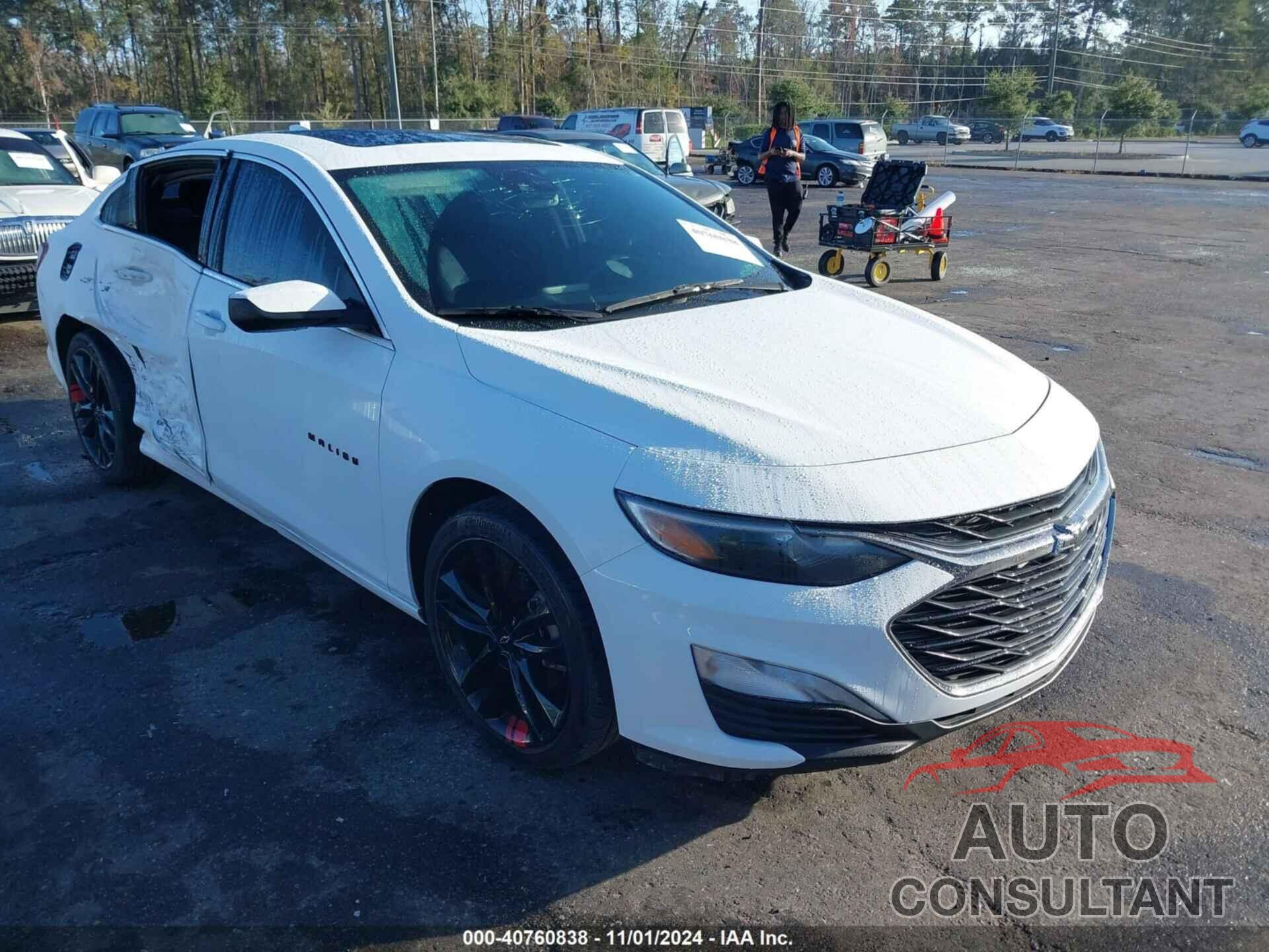 CHEVROLET MALIBU 2020 - 1G1ZD5ST3LF141056