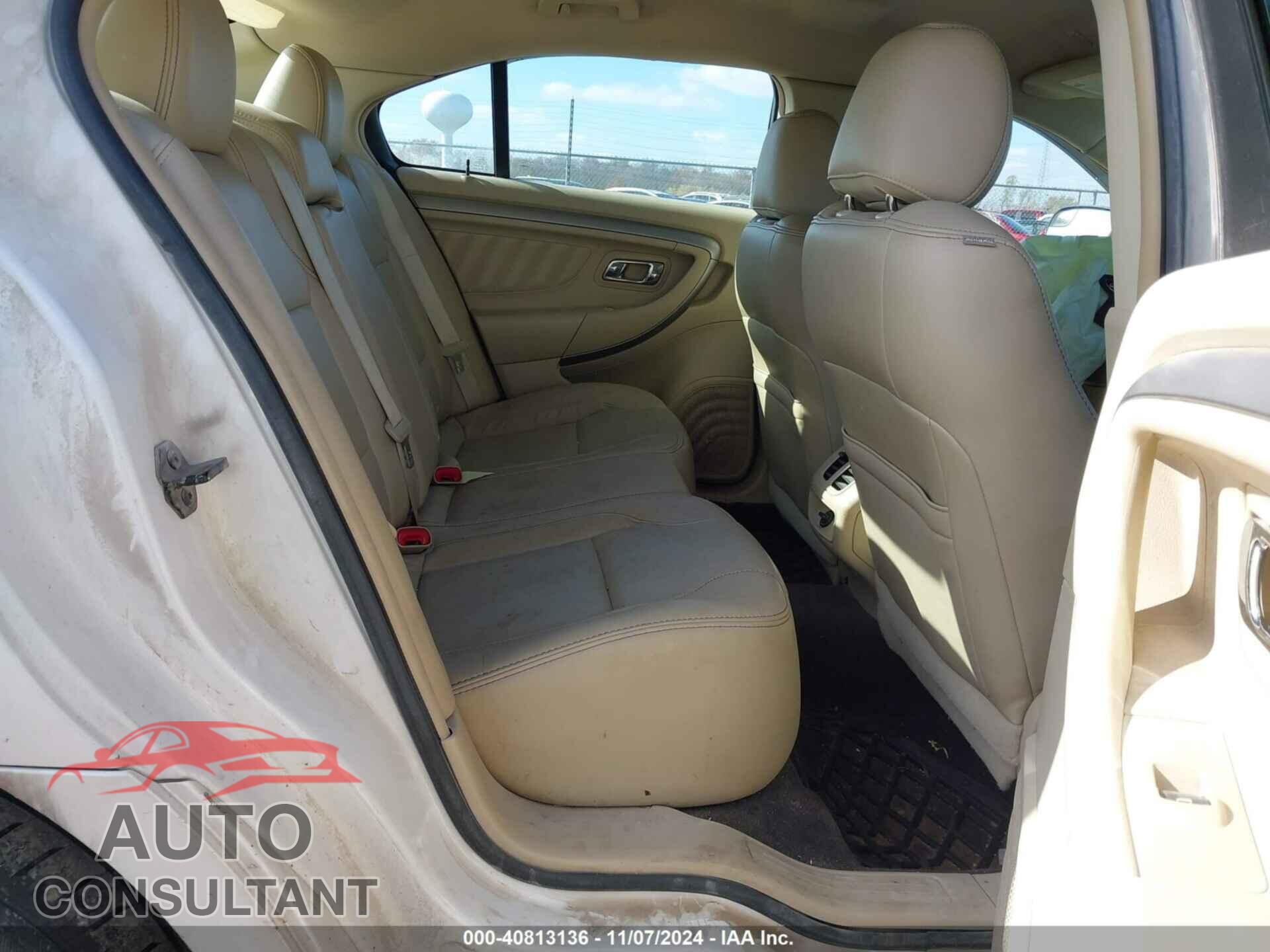 FORD TAURUS 2013 - 1FAHP2E84DG170891