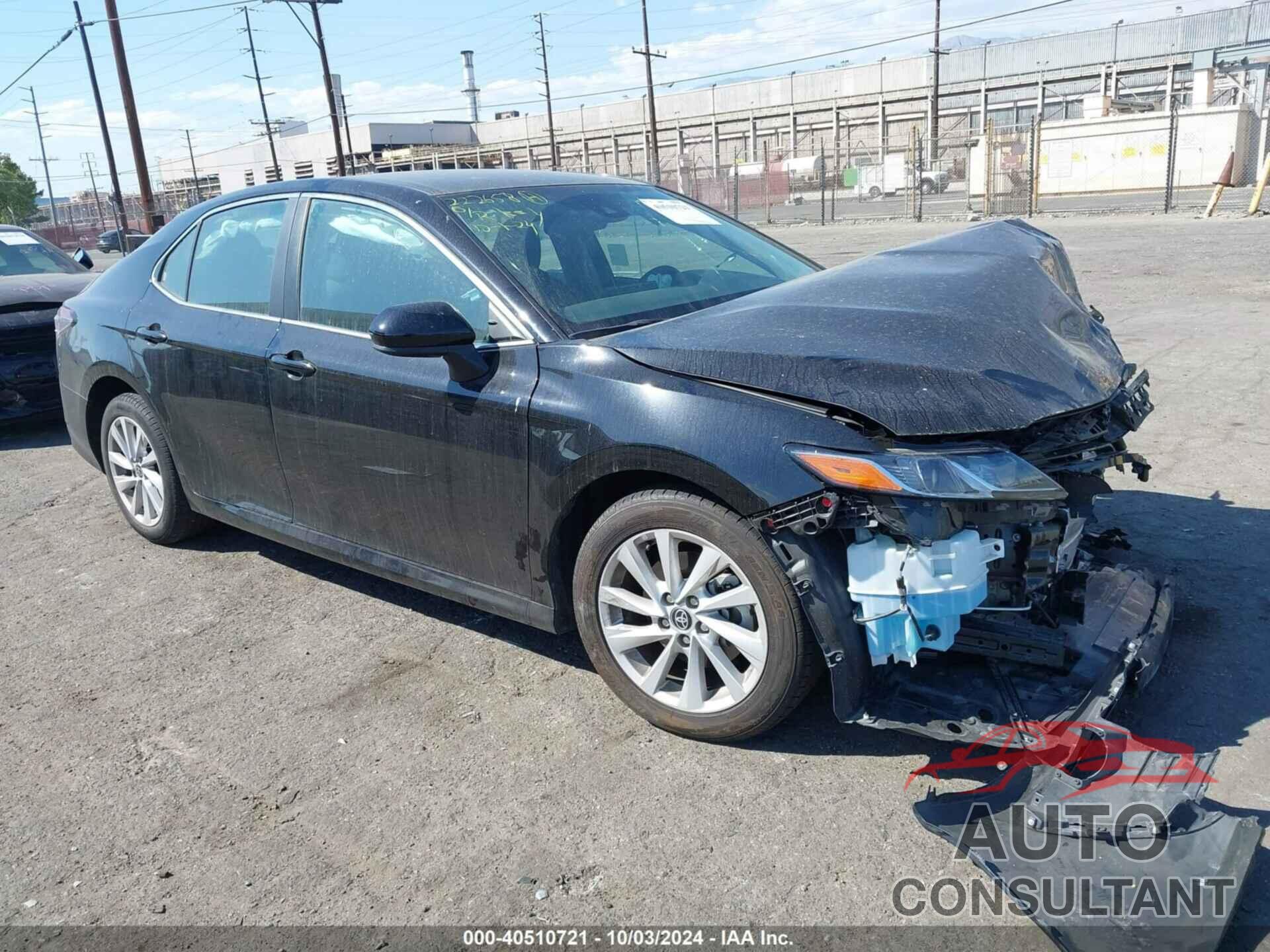 TOYOTA CAMRY 2022 - 4T1C11AK8NU637519