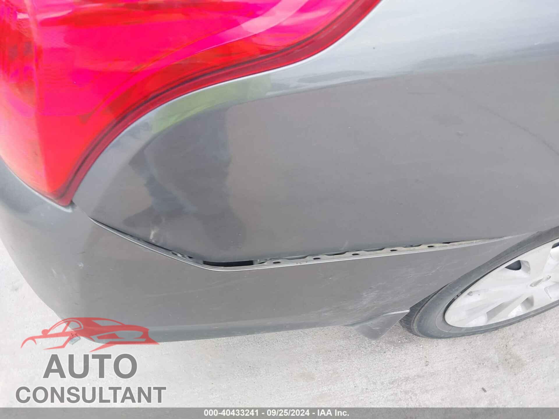 NISSAN VERSA 2018 - 3N1CN7AP5JL840995