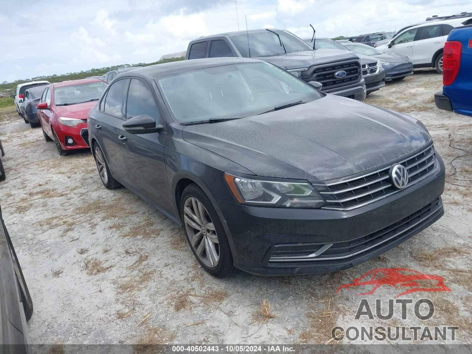 VOLKSWAGEN PASSAT 2019 - 1VWLA7A30KC012496