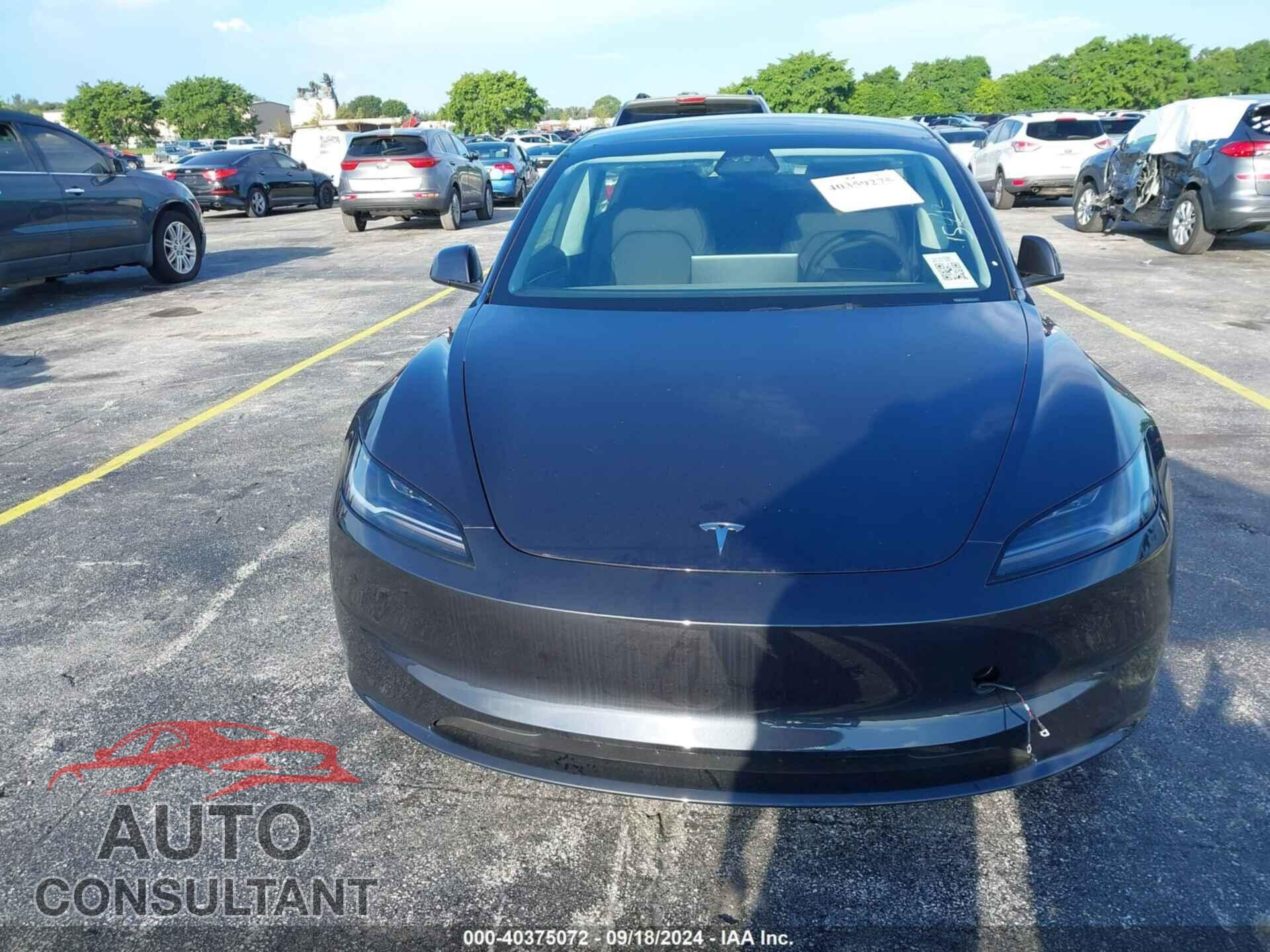 TESLA MODEL 3 2024 - 5YJ3E1EA1RF752407
